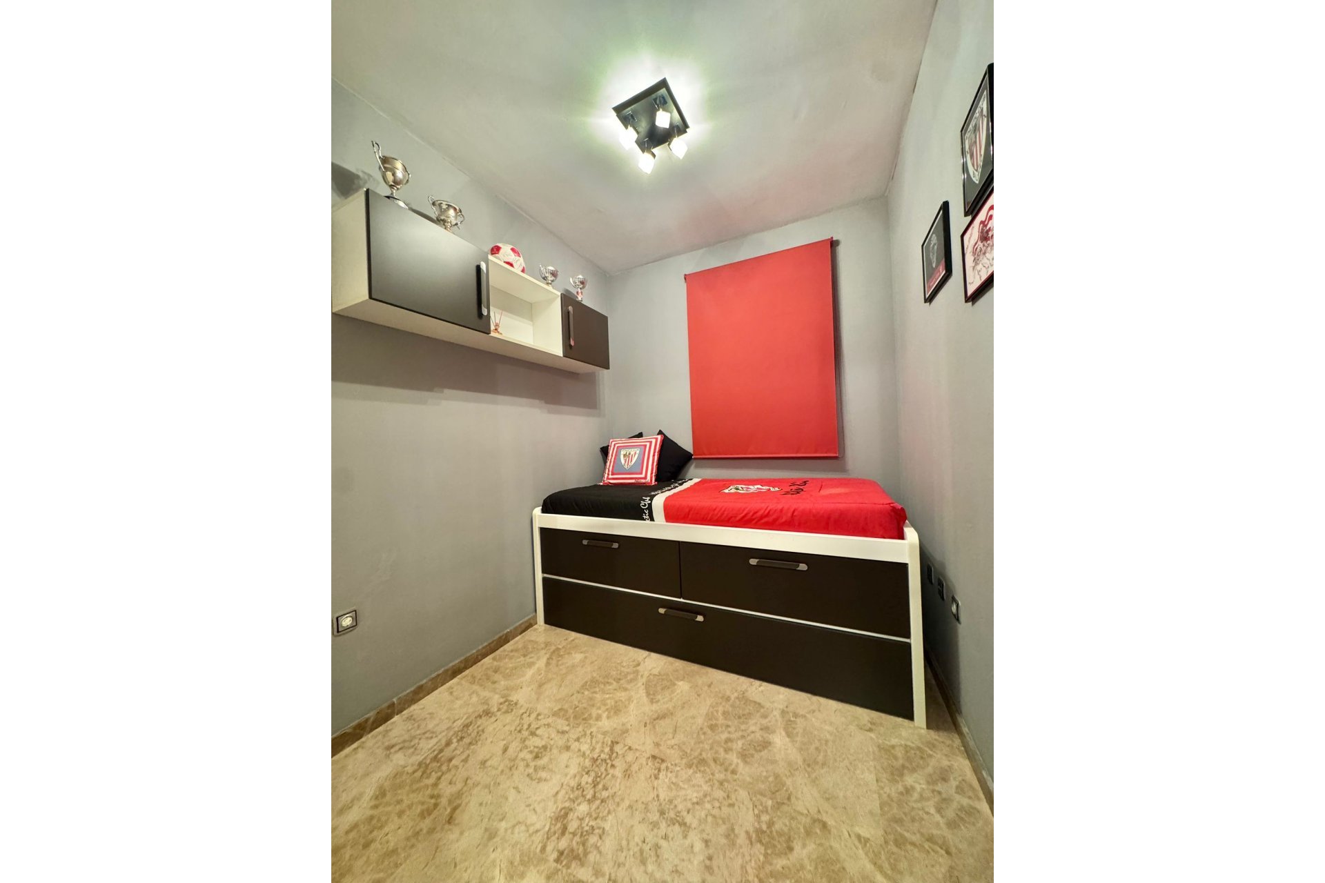 Wiederverkauf - Wohnung -
Benidorm - Costa Blanca