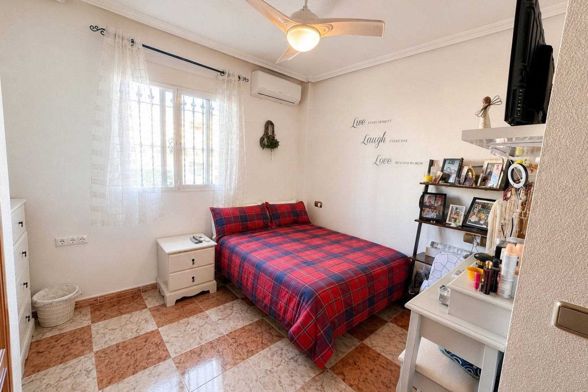 Wiederverkauf - Wohnung -
Cabo Roig - Costa Blanca