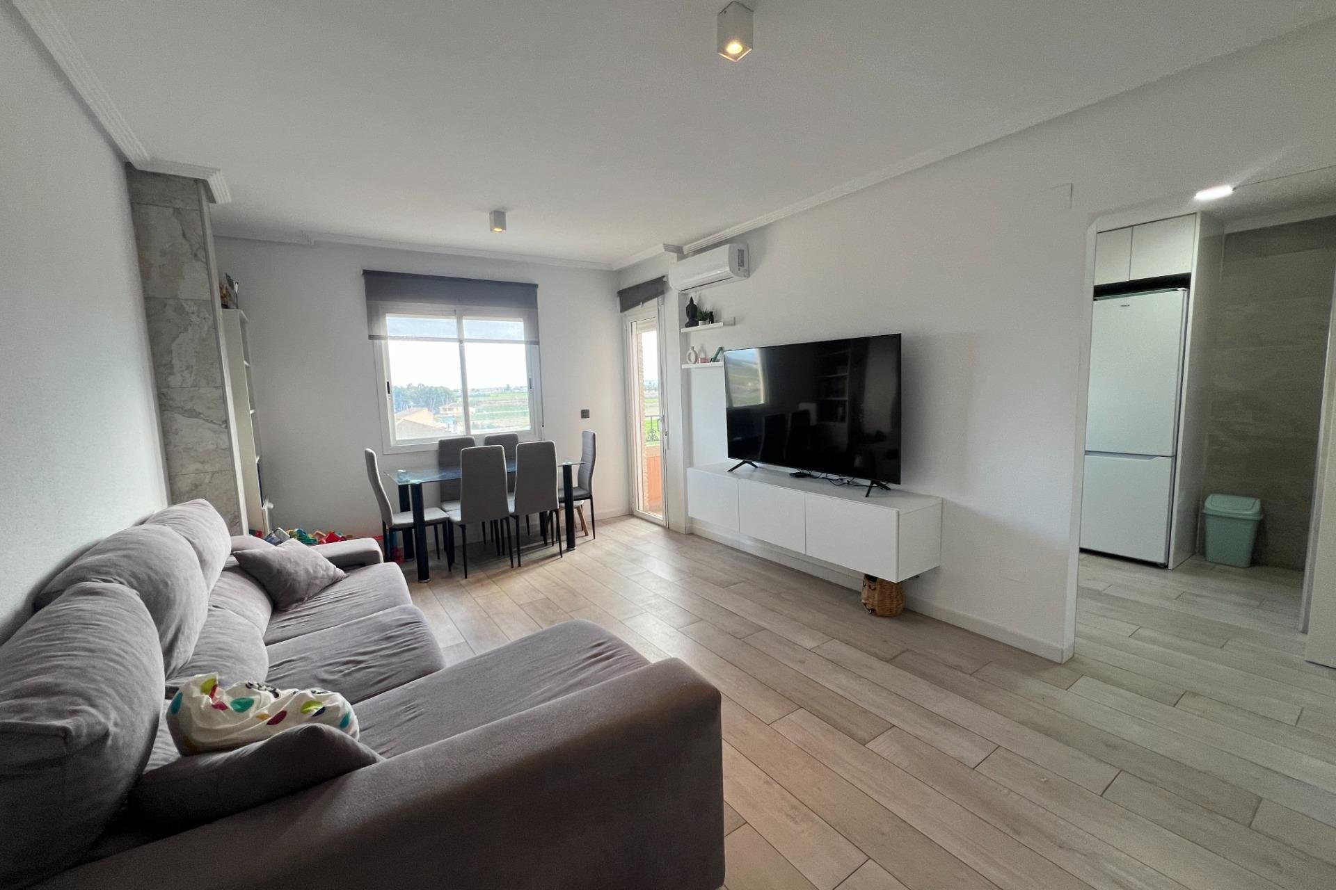 Wiederverkauf - Wohnung -
Dolores - Alcalde Jose Rodriguez