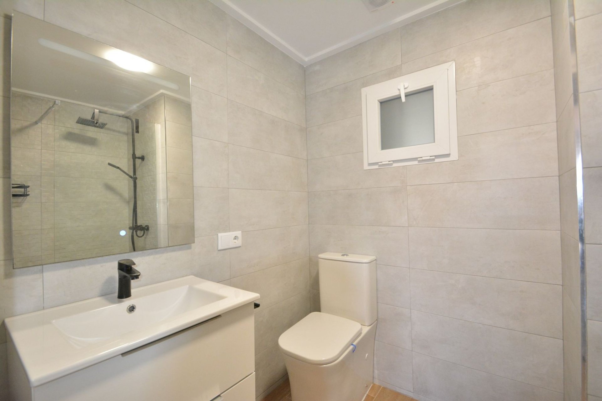 Wiederverkauf - Wohnung -
Guardamar del Segura - Costa Blanca