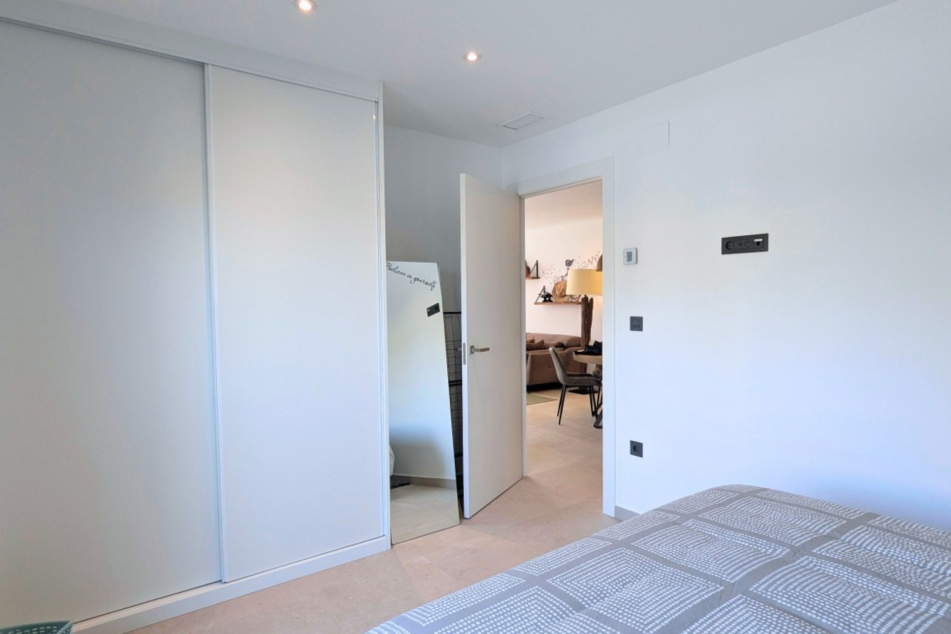 Wiederverkauf - Wohnung -
Lo Crispin - Inland