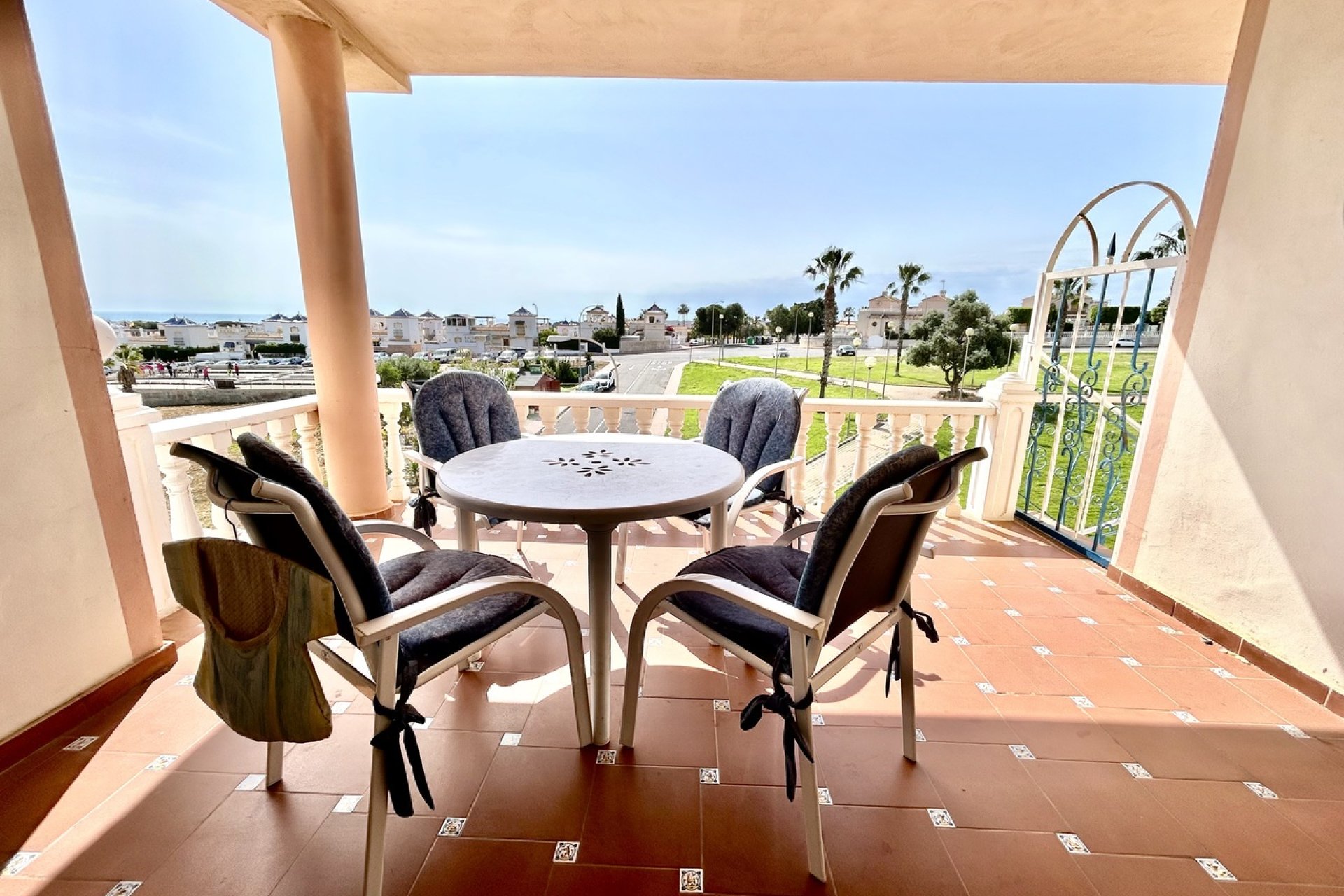 Wiederverkauf - Wohnung -
Los Altos - Costa Blanca