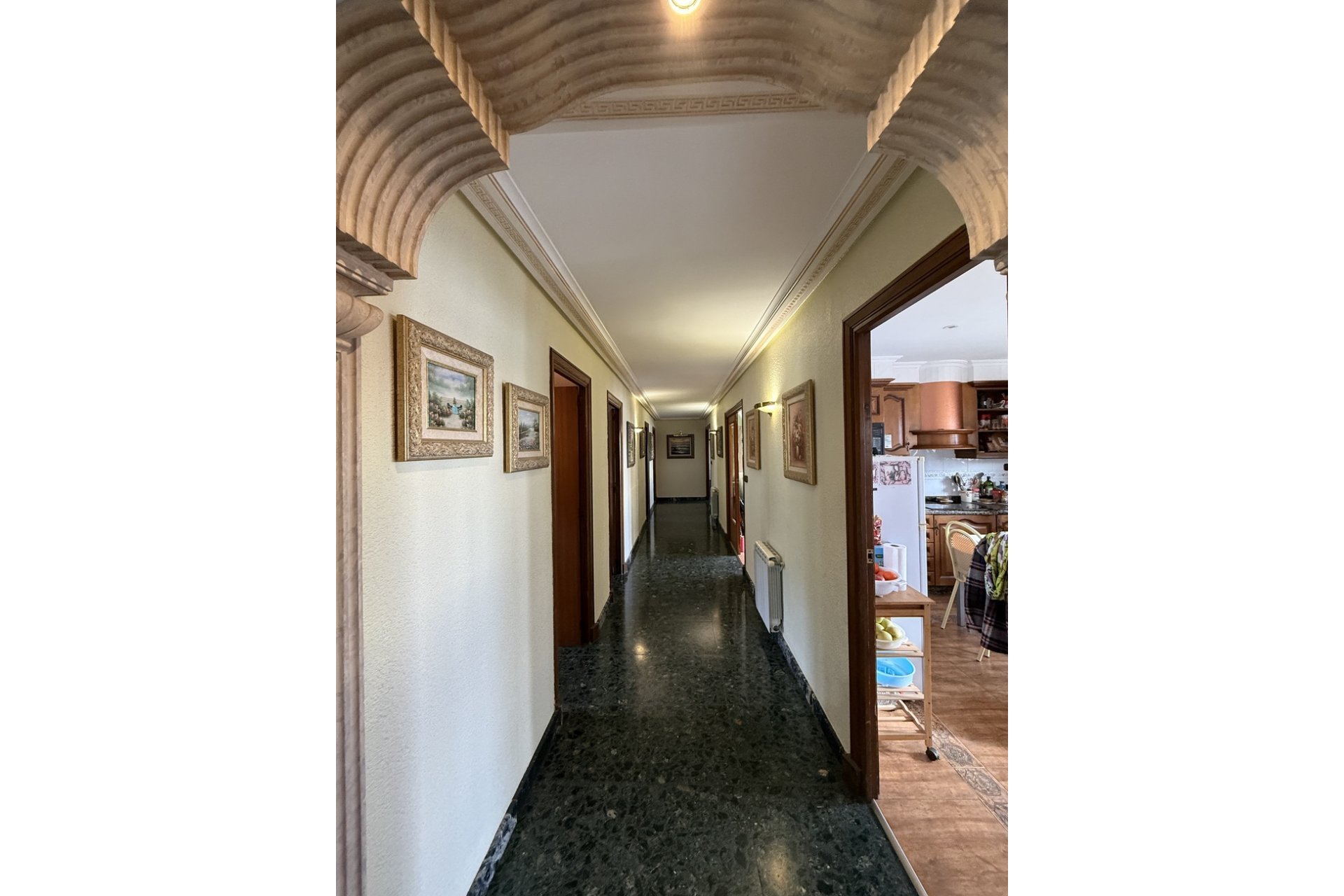 Wiederverkauf - Wohnung -
Onil - Costa Blanca