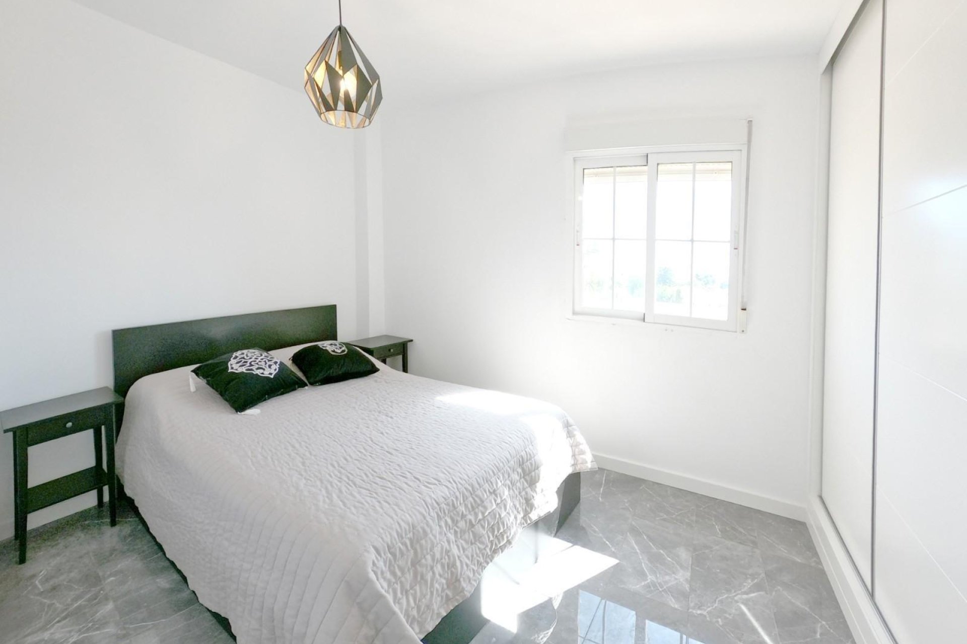 Wiederverkauf - Wohnung -
Orihuela Costa - Cabo Roig