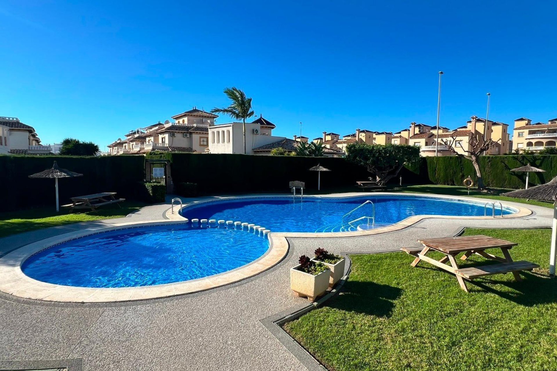 Wiederverkauf - Wohnung -
Orihuela Costa - Cabo Roig