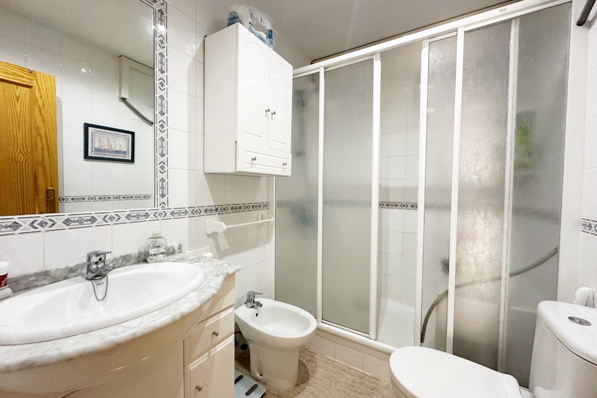 Wiederverkauf - Wohnung -
Orihuela Costa - Campoamor