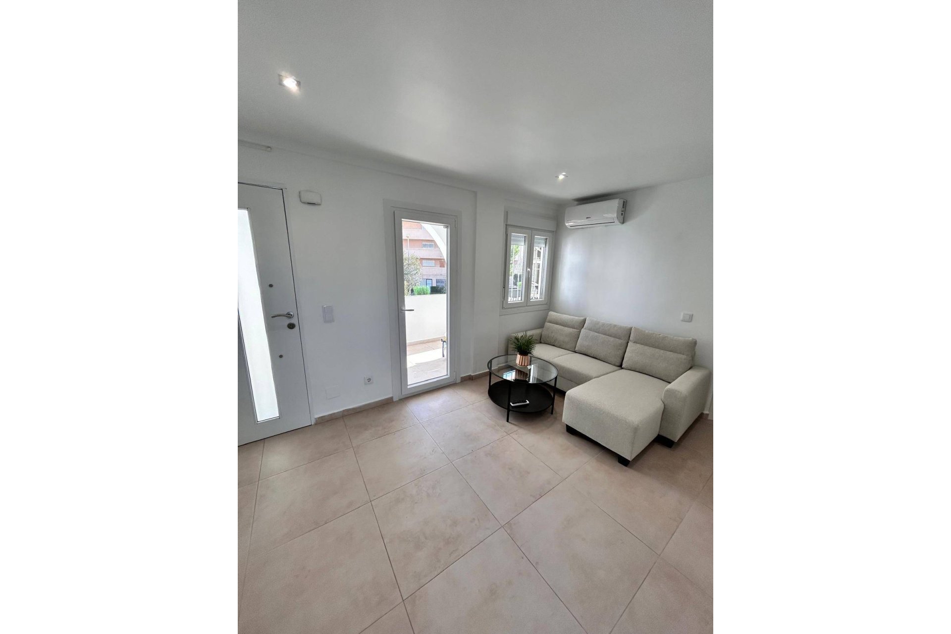 Wiederverkauf - Wohnung -
Orihuela Costa - La Zenia