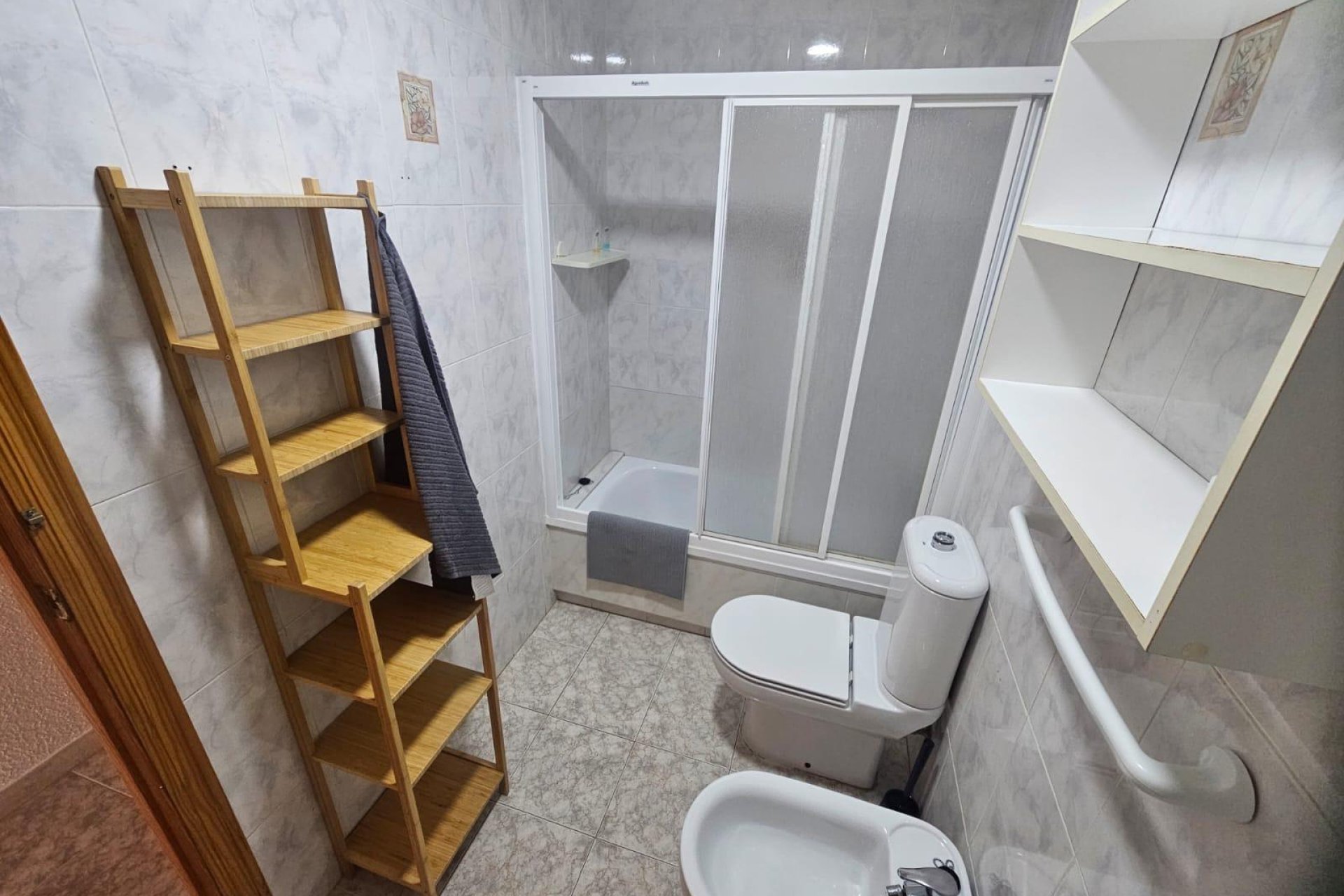 Wiederverkauf - Wohnung -
Orihuela Costa - La Zenia