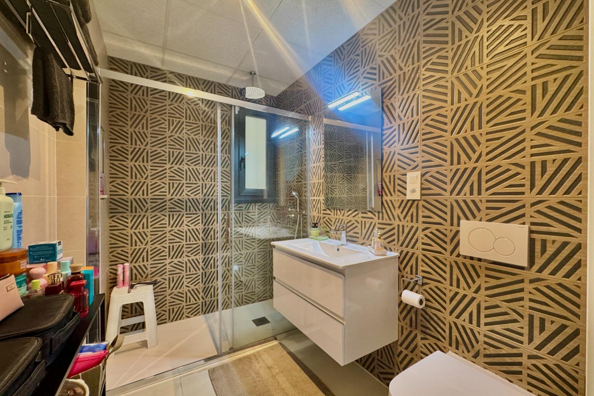 Wiederverkauf - Wohnung -
Orihuela Costa - Punta Prima