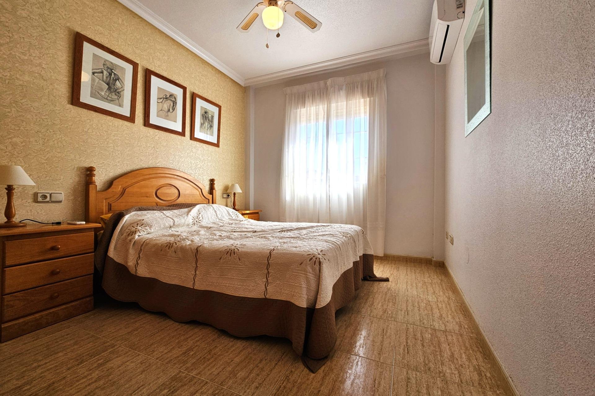 Wiederverkauf - Wohnung -
Orihuela Costa