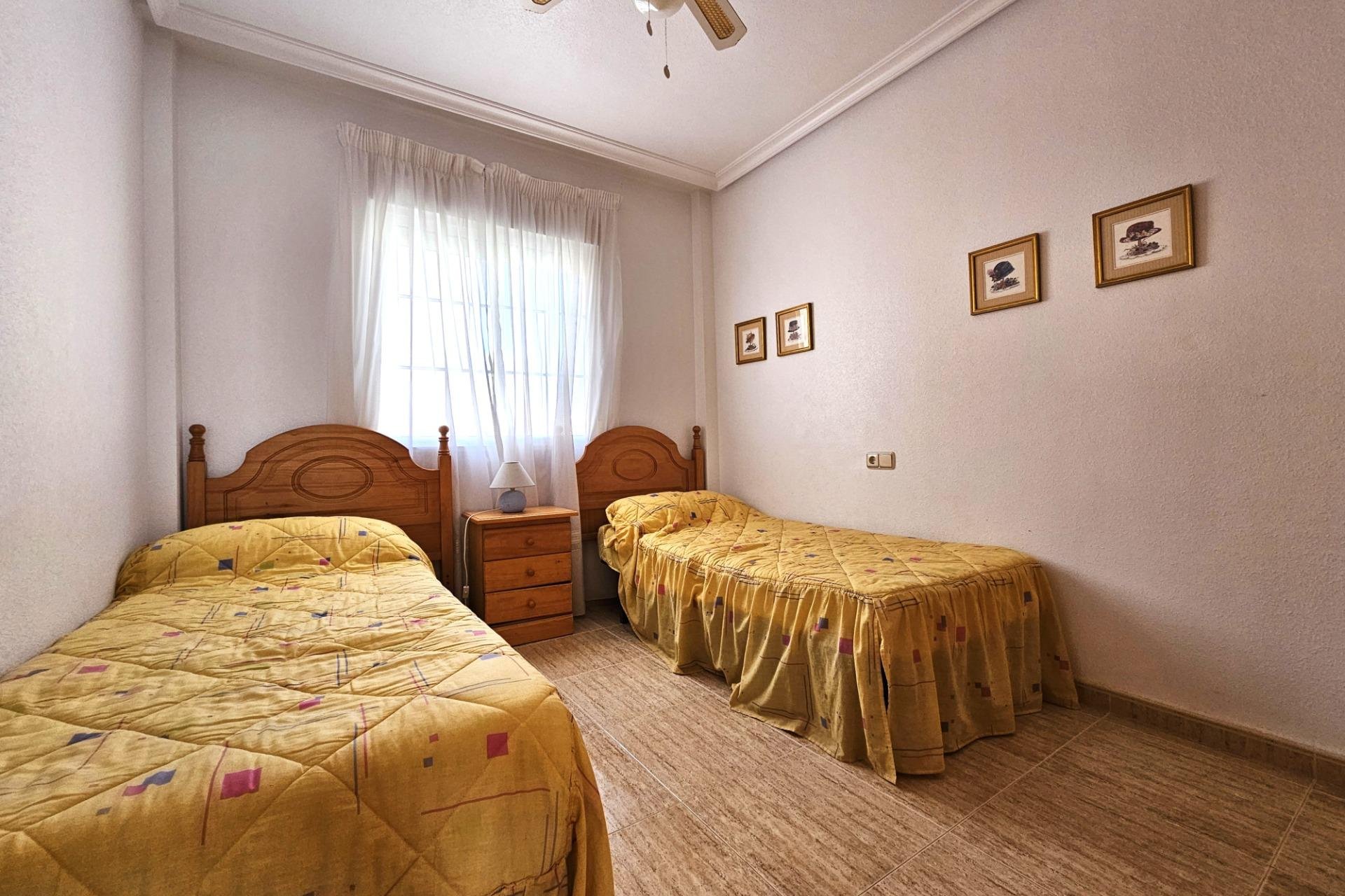 Wiederverkauf - Wohnung -
Orihuela Costa