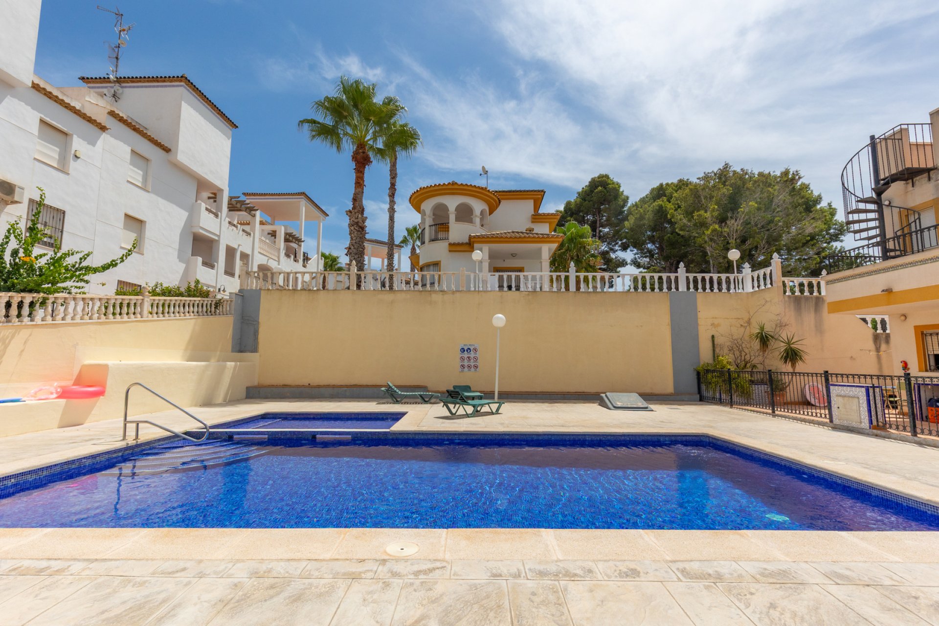 Wiederverkauf - Wohnung -
Orihuela - Inland