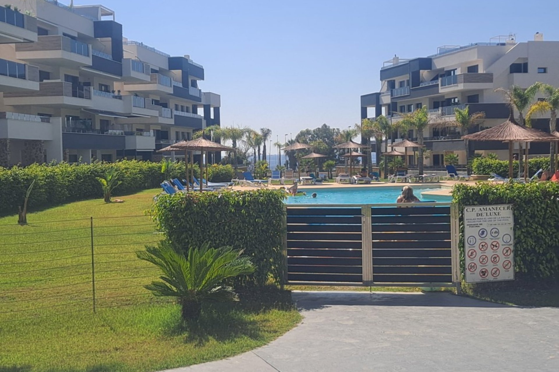 Wiederverkauf - Wohnung -
Playa Flamenca - Costa Blanca
