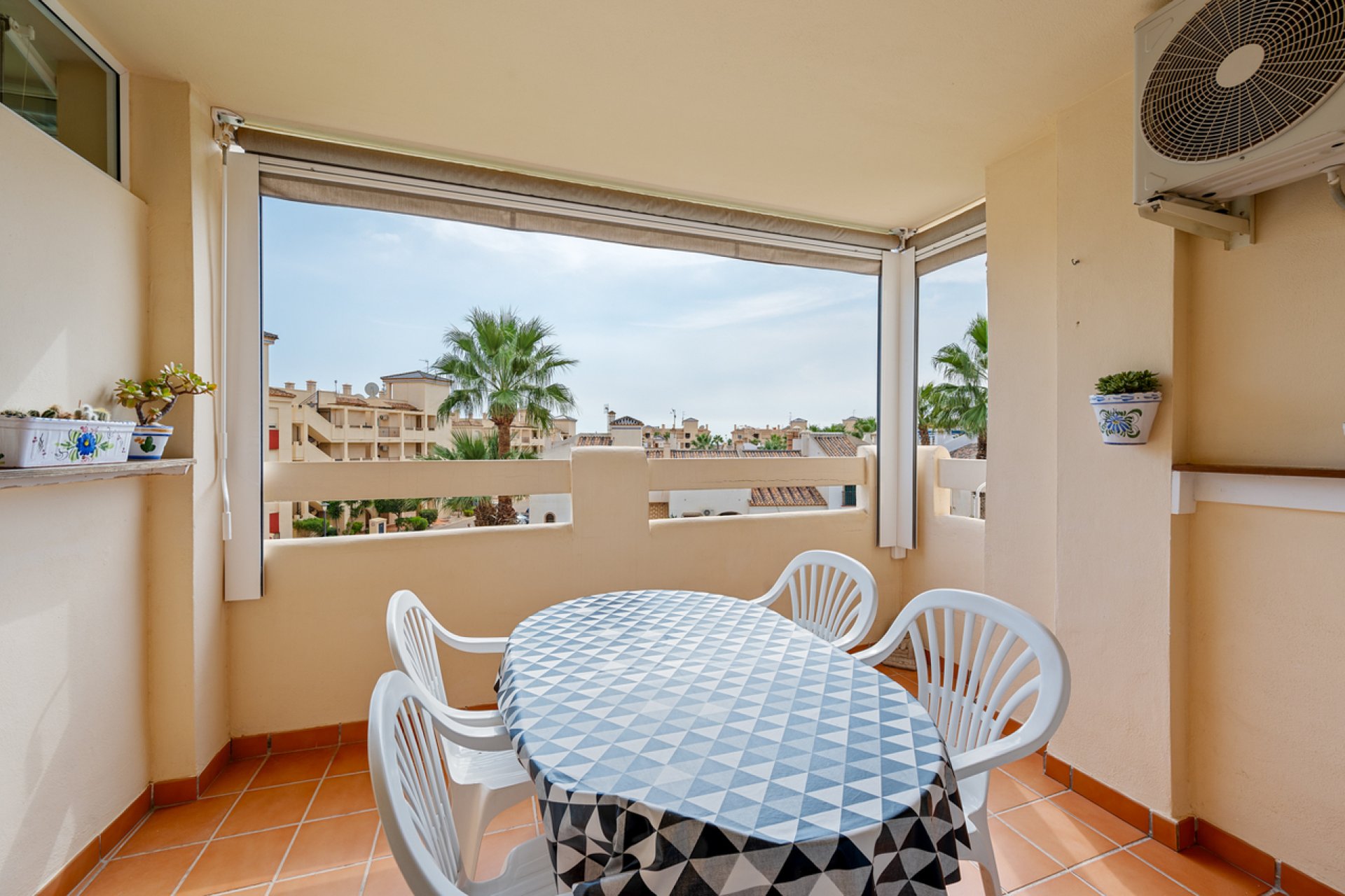 Wiederverkauf - Wohnung -
Playa Flamenca - Costa Blanca