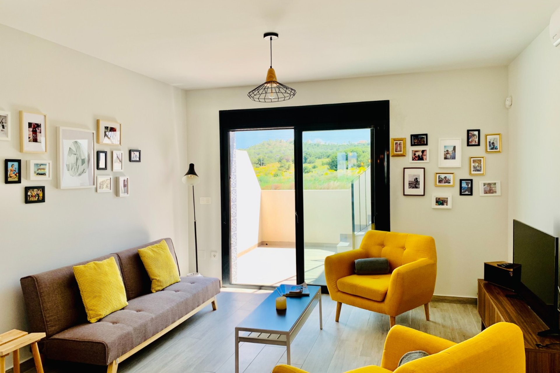 Wiederverkauf - Wohnung -
San Miguel de Salinas - Inland