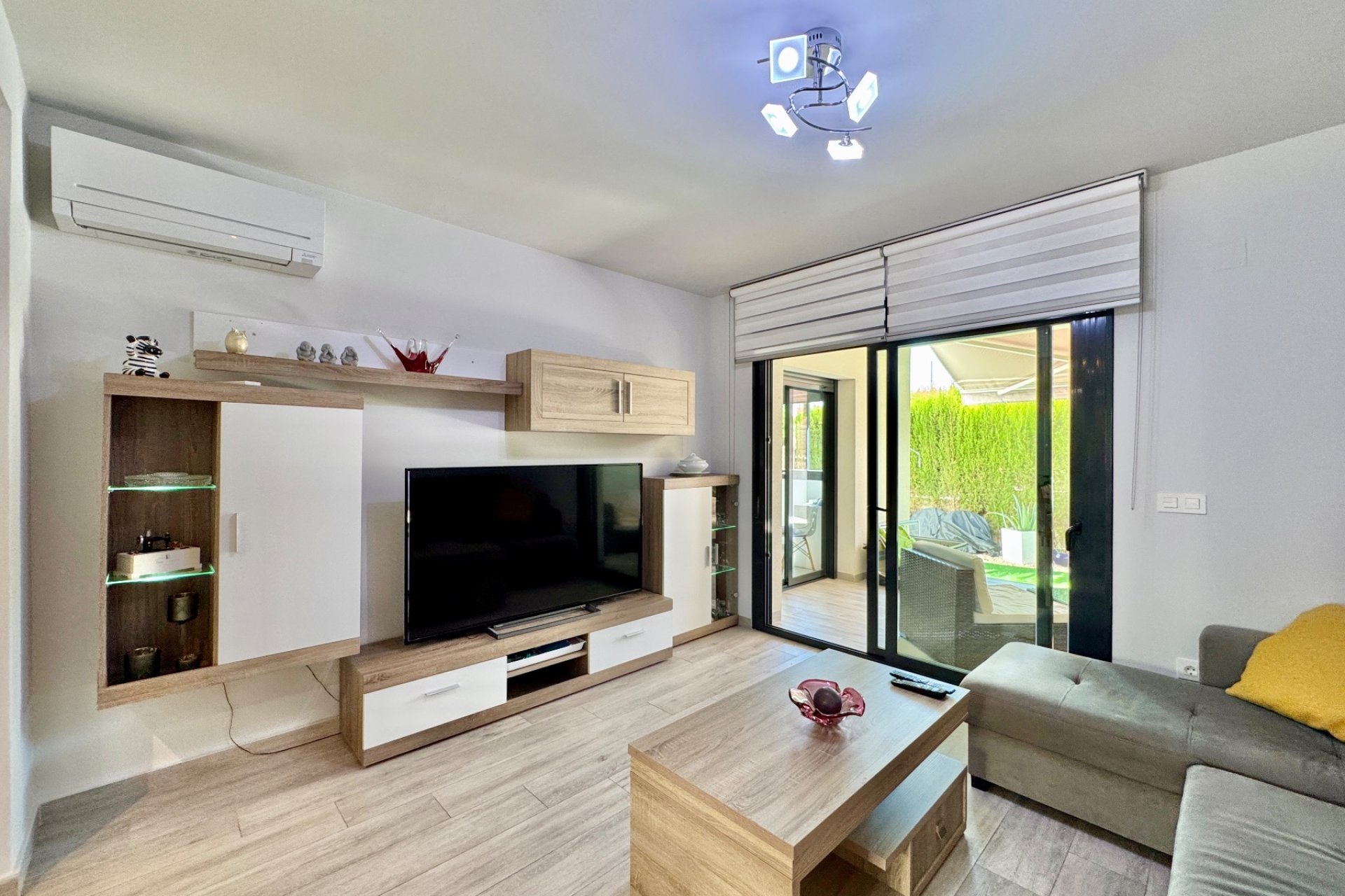 Wiederverkauf - Wohnung -
San Miguel de Salinas - Inland