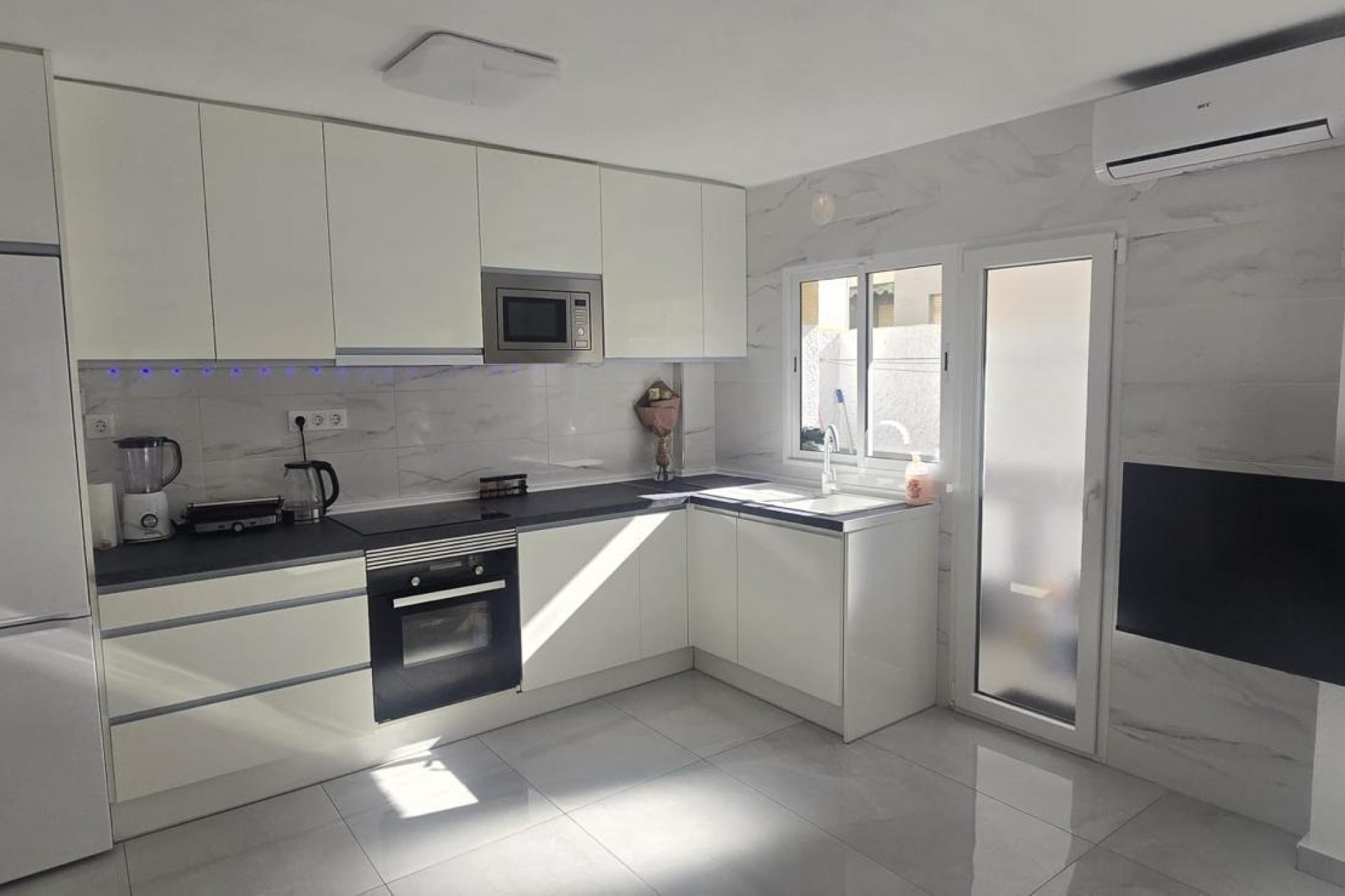 Wiederverkauf - Wohnung -
Torrevieja - Acequion