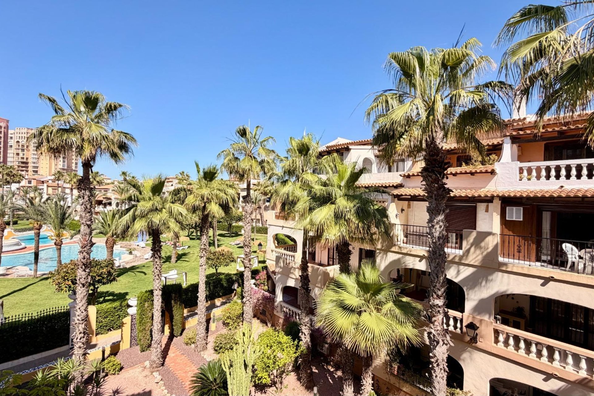 Wiederverkauf - Wohnung -
Torrevieja - Aldea Del Mar