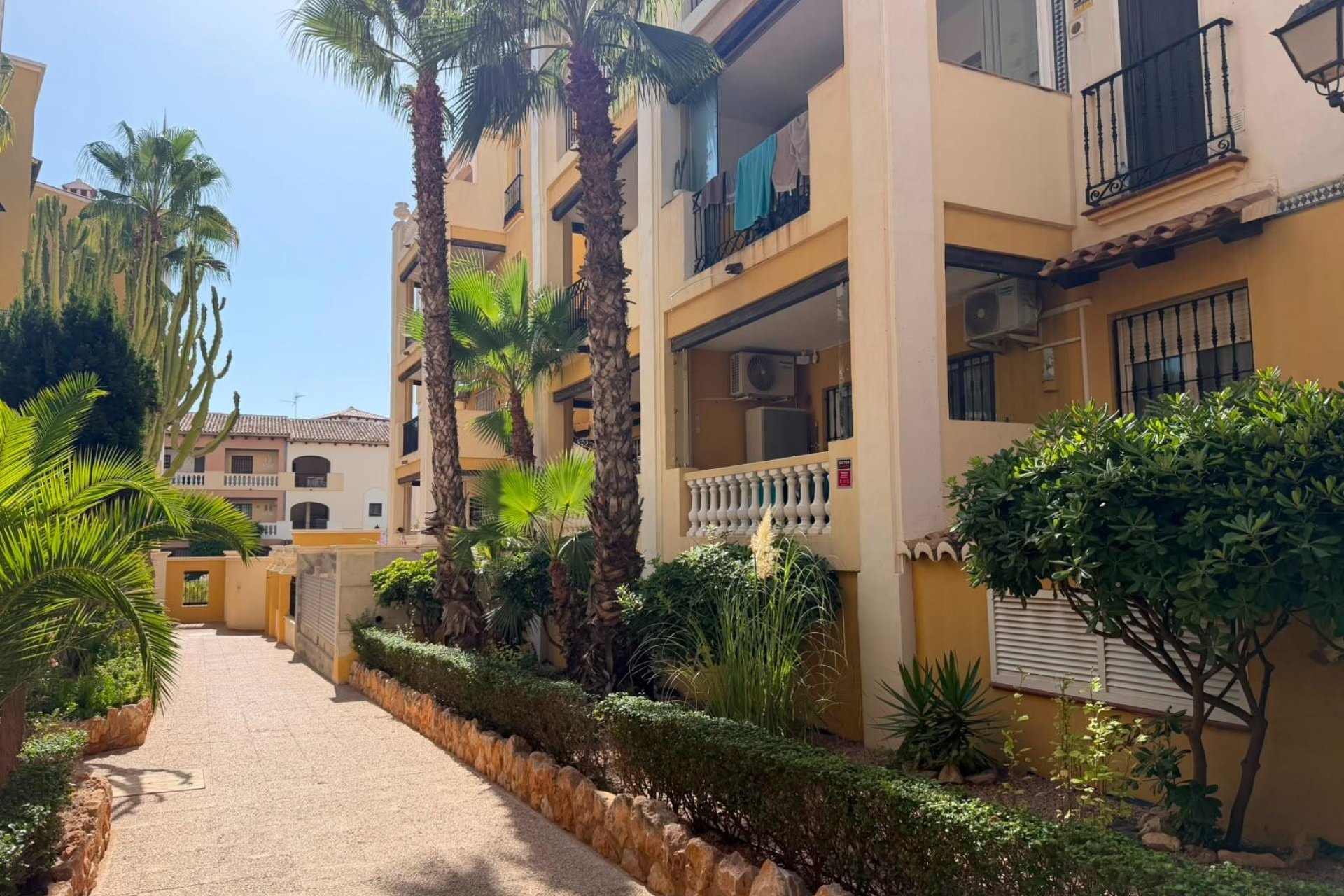 Wiederverkauf - Wohnung -
Torrevieja - Aldea Del Mar