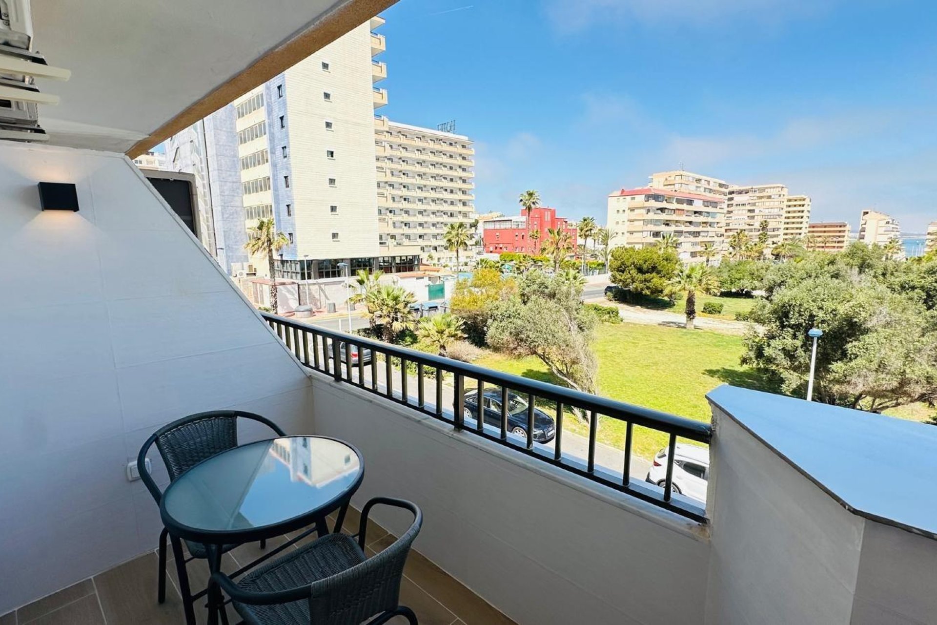 Wiederverkauf - Wohnung -
Torrevieja - Cabo Cervera