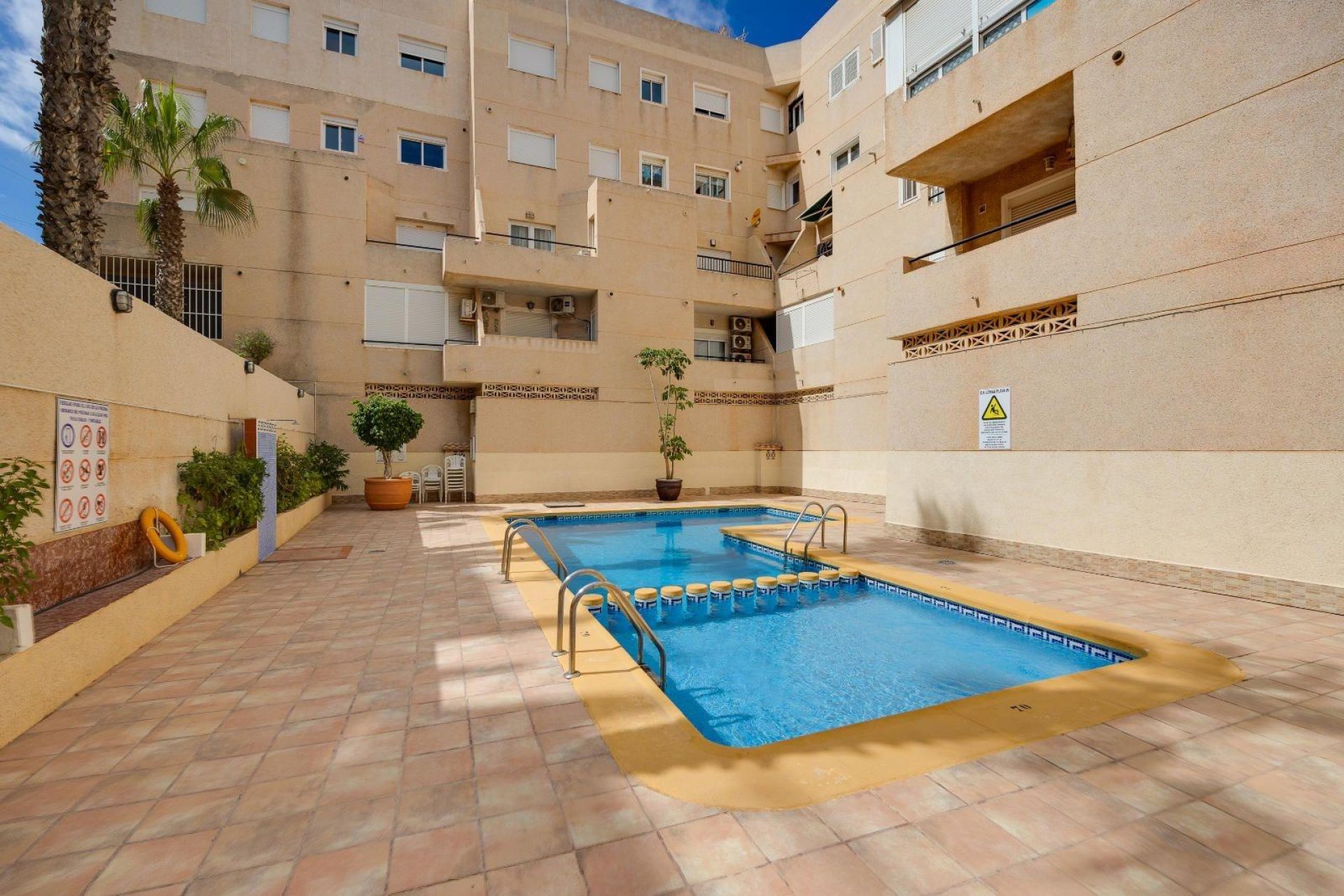 Wiederverkauf - Wohnung -
Torrevieja - Cabo Cervera