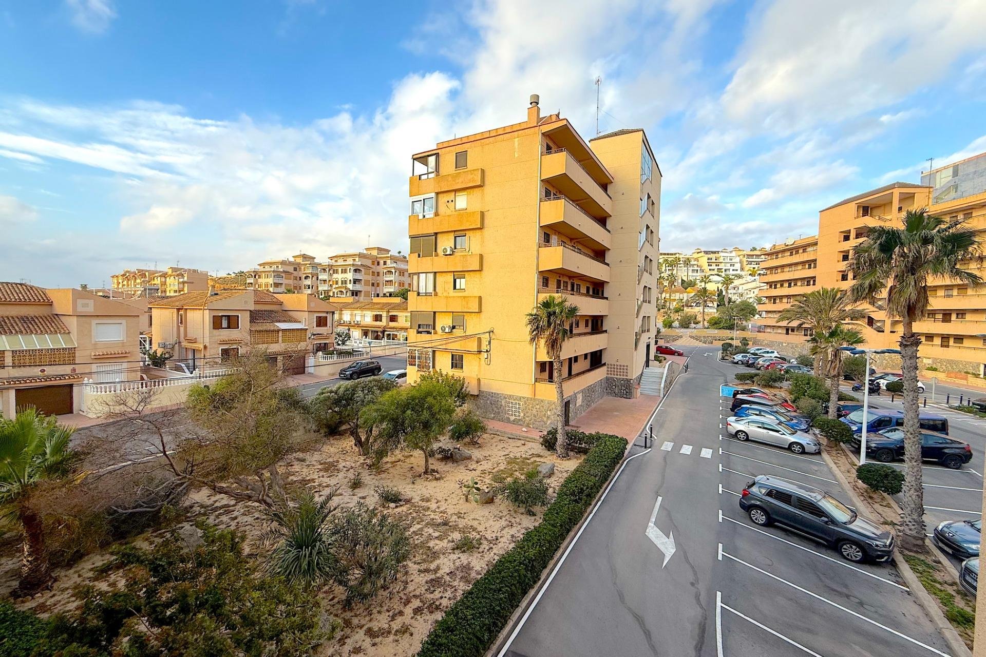 Wiederverkauf - Wohnung -
Torrevieja - Cabo Cervera
