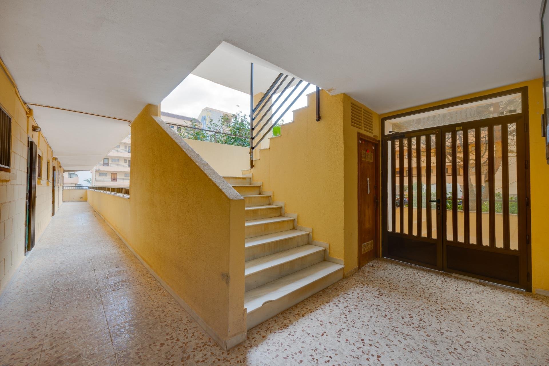 Wiederverkauf - Wohnung -
Torrevieja - Cabo Cervera