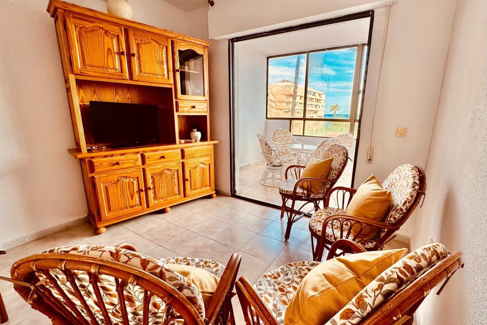 Wiederverkauf - Wohnung -
Torrevieja - Cabo Cervera