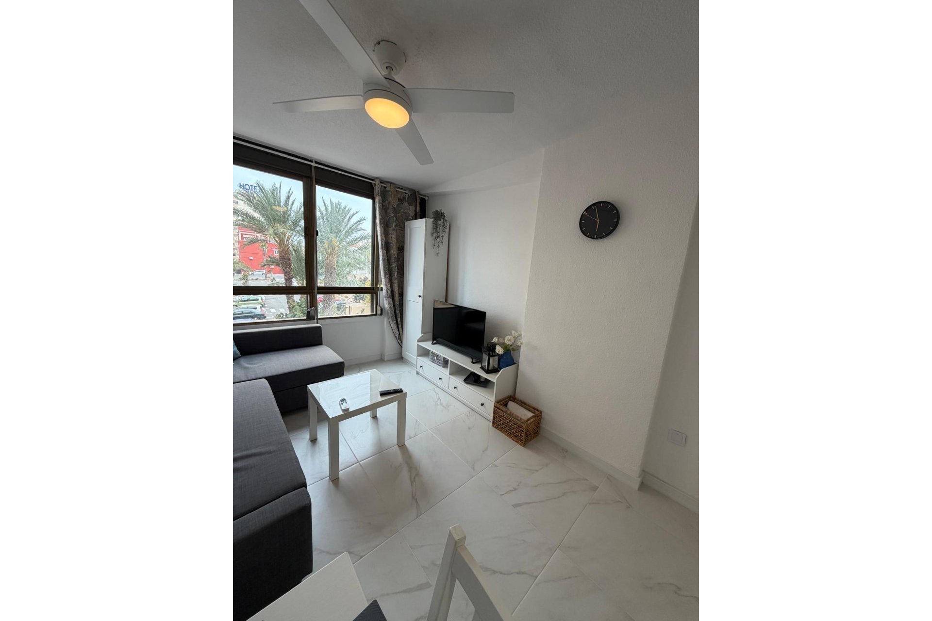 Wiederverkauf - Wohnung -
Torrevieja - Cabo Cervera