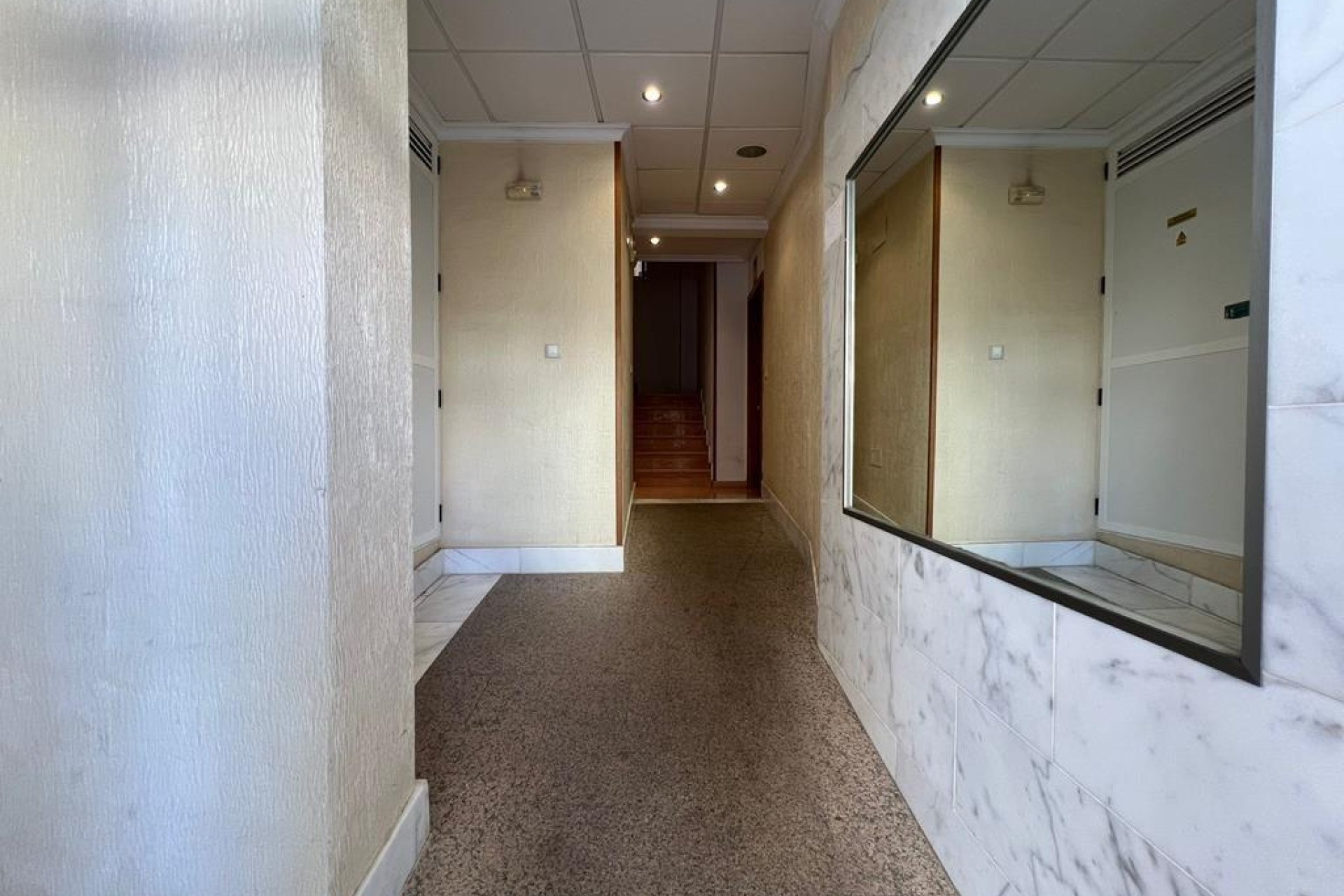 Wiederverkauf - Wohnung -
Torrevieja - CENTRO CASCO URBANO