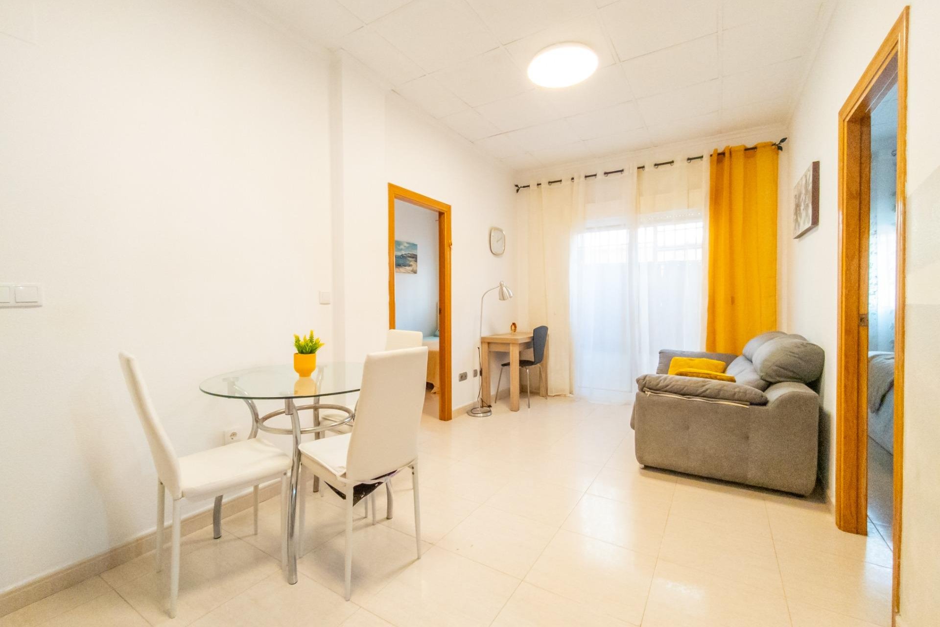 Wiederverkauf - Wohnung -
Torrevieja - Centro