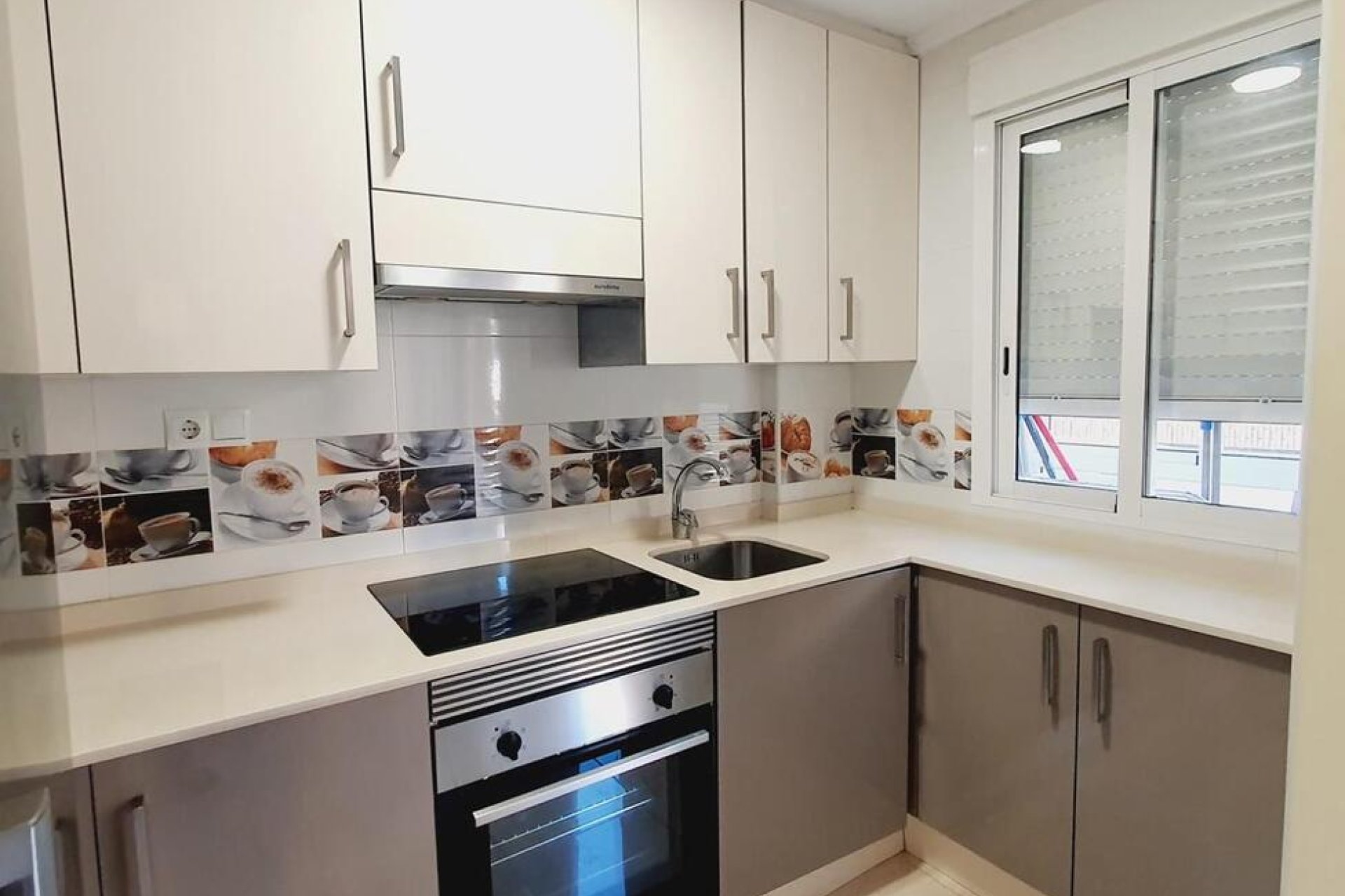 Wiederverkauf - Wohnung -
Torrevieja - Centro