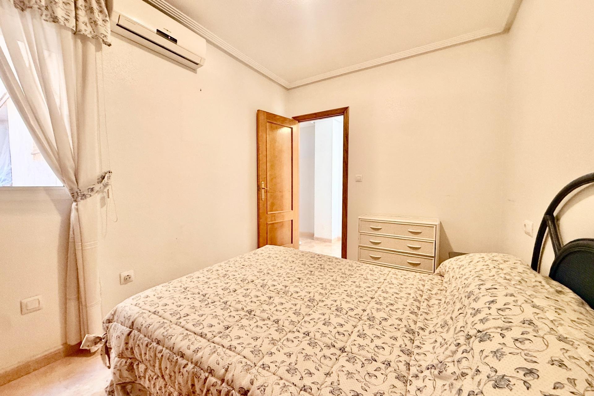 Wiederverkauf - Wohnung -
Torrevieja - Centro