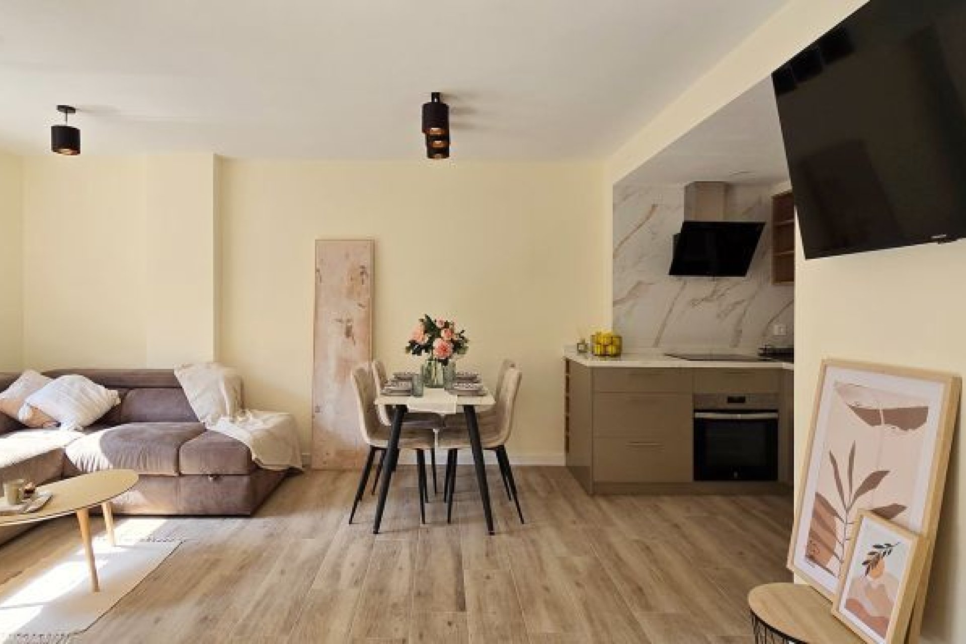 Wiederverkauf - Wohnung -
Torrevieja - Centro