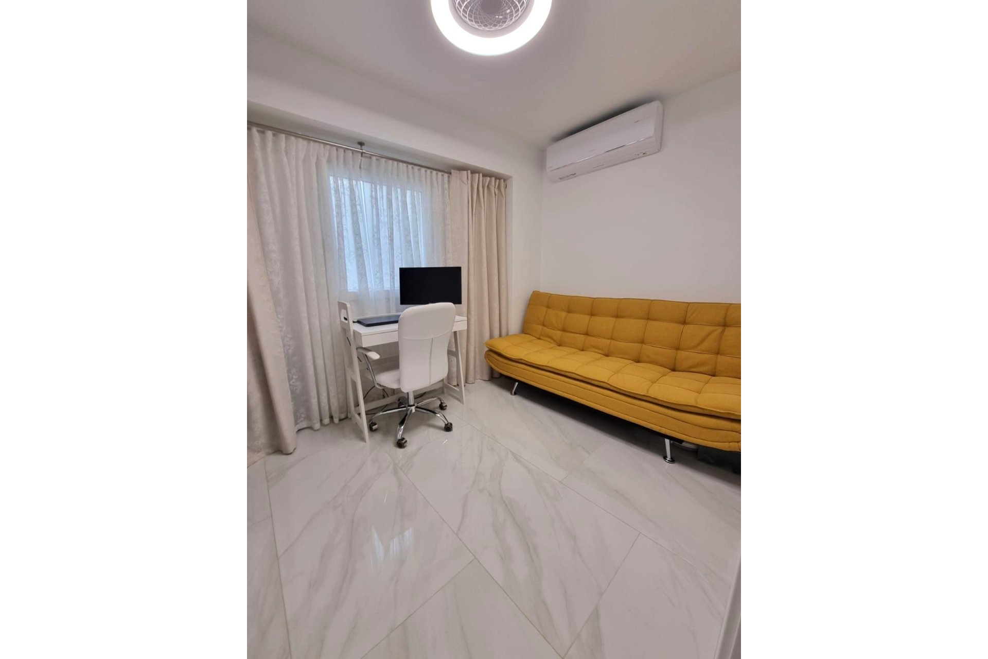 Wiederverkauf - Wohnung -
Torrevieja - Centro