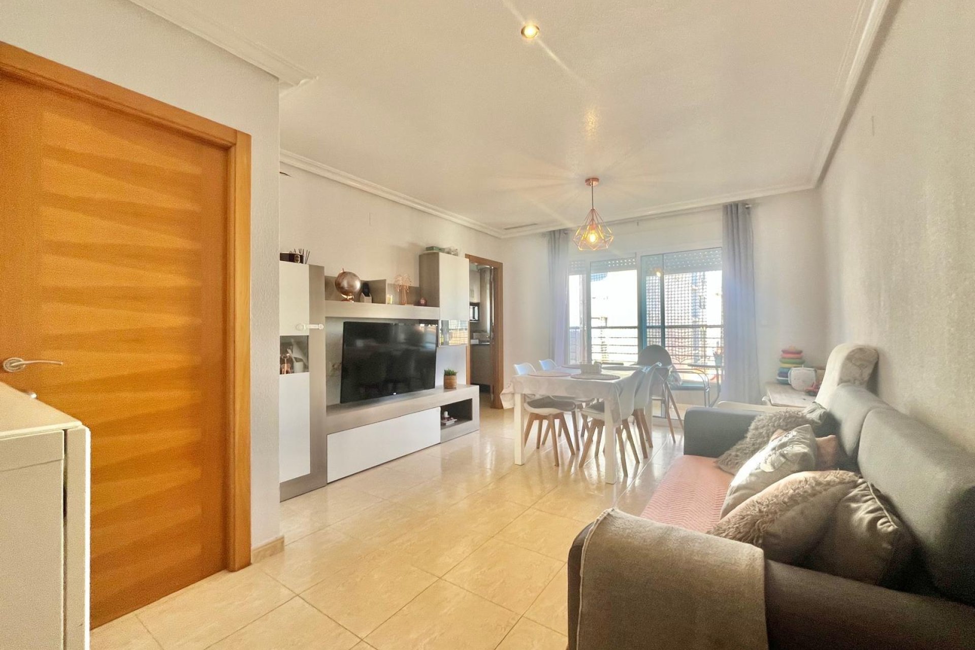 Wiederverkauf - Wohnung -
Torrevieja - Centro