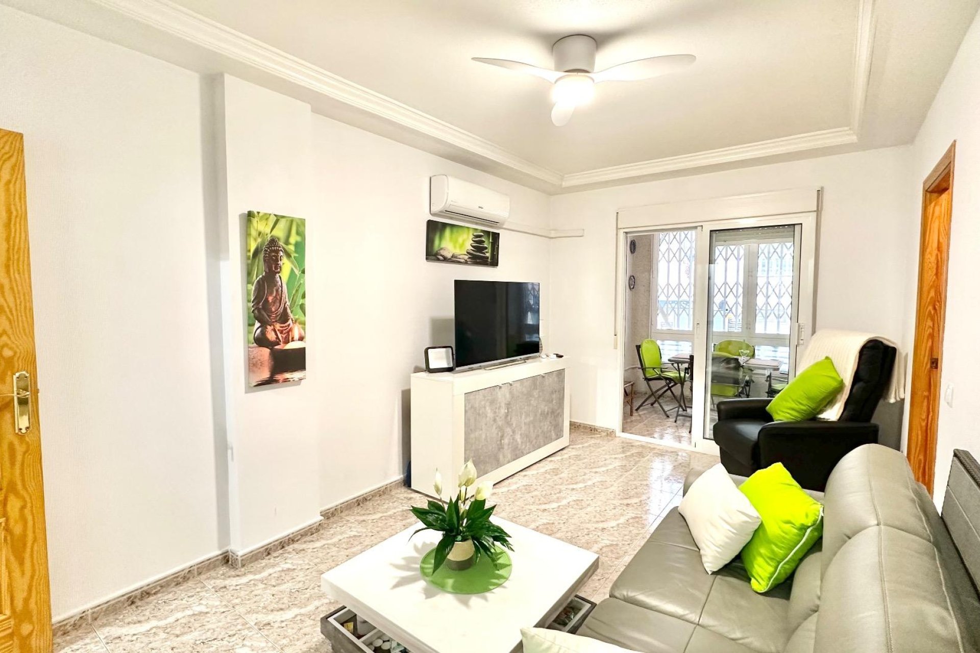 Wiederverkauf - Wohnung -
Torrevieja - Centro