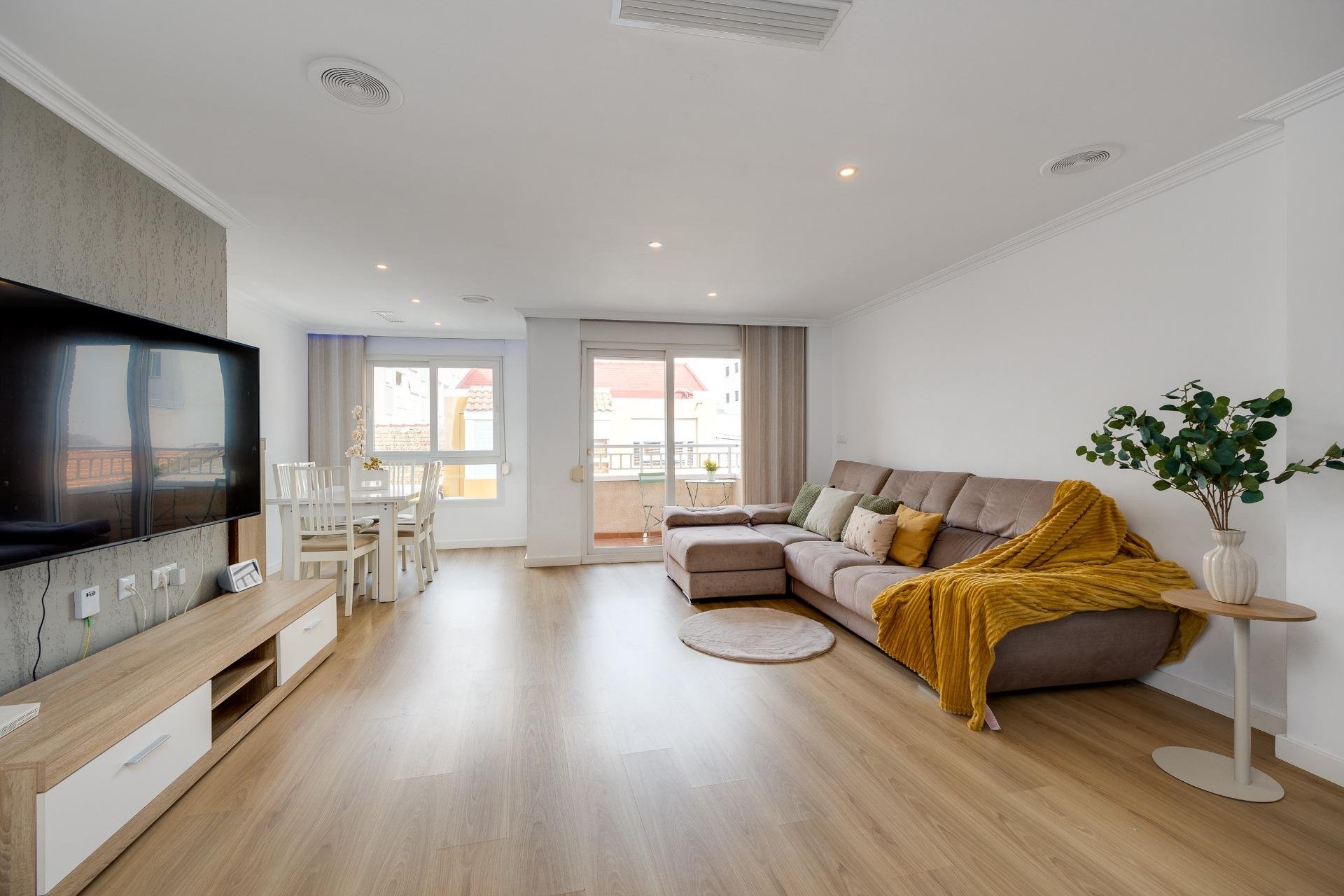 Wiederverkauf - Wohnung -
Torrevieja - Centro