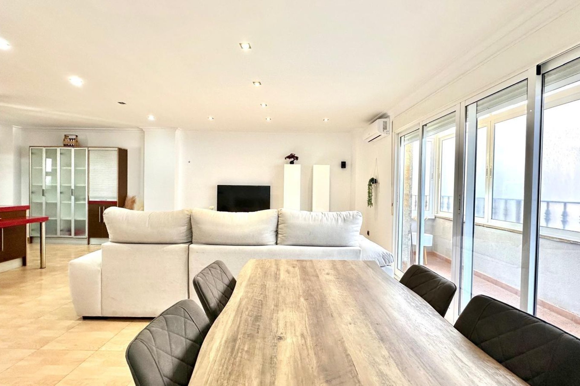 Wiederverkauf - Wohnung -
Torrevieja - Centro