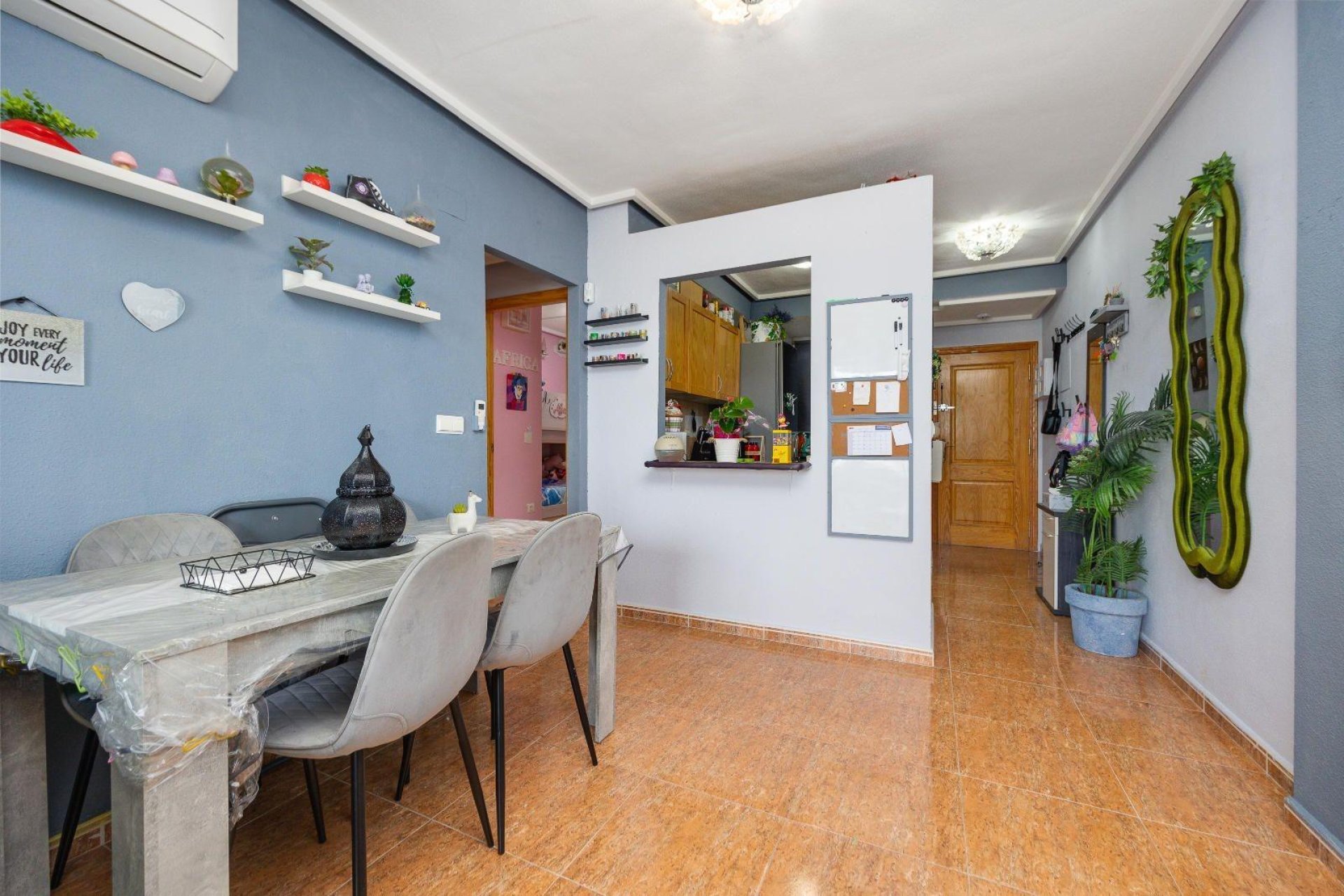 Wiederverkauf - Wohnung -
Torrevieja - Centro