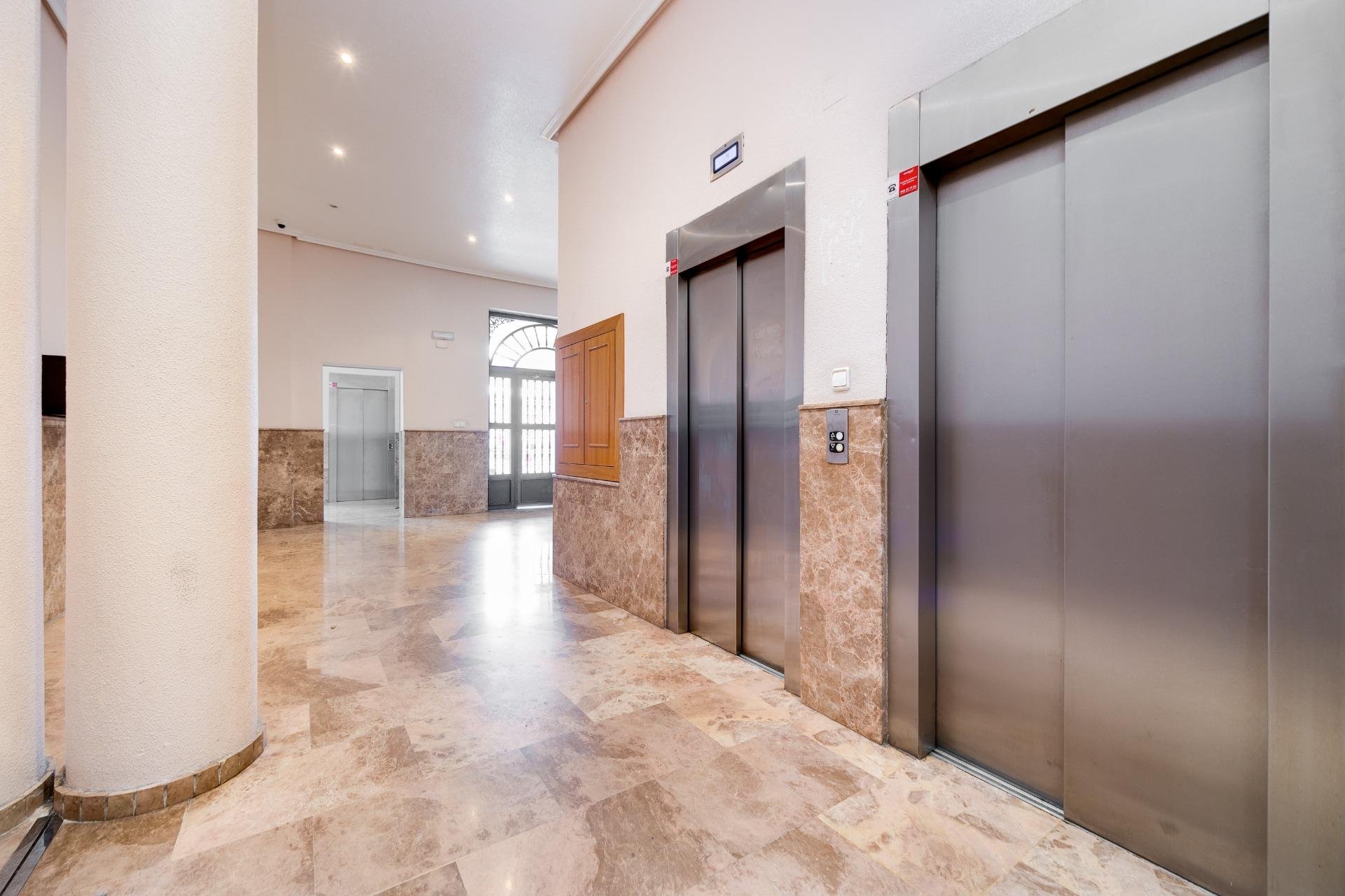 Wiederverkauf - Wohnung -
Torrevieja - Centro