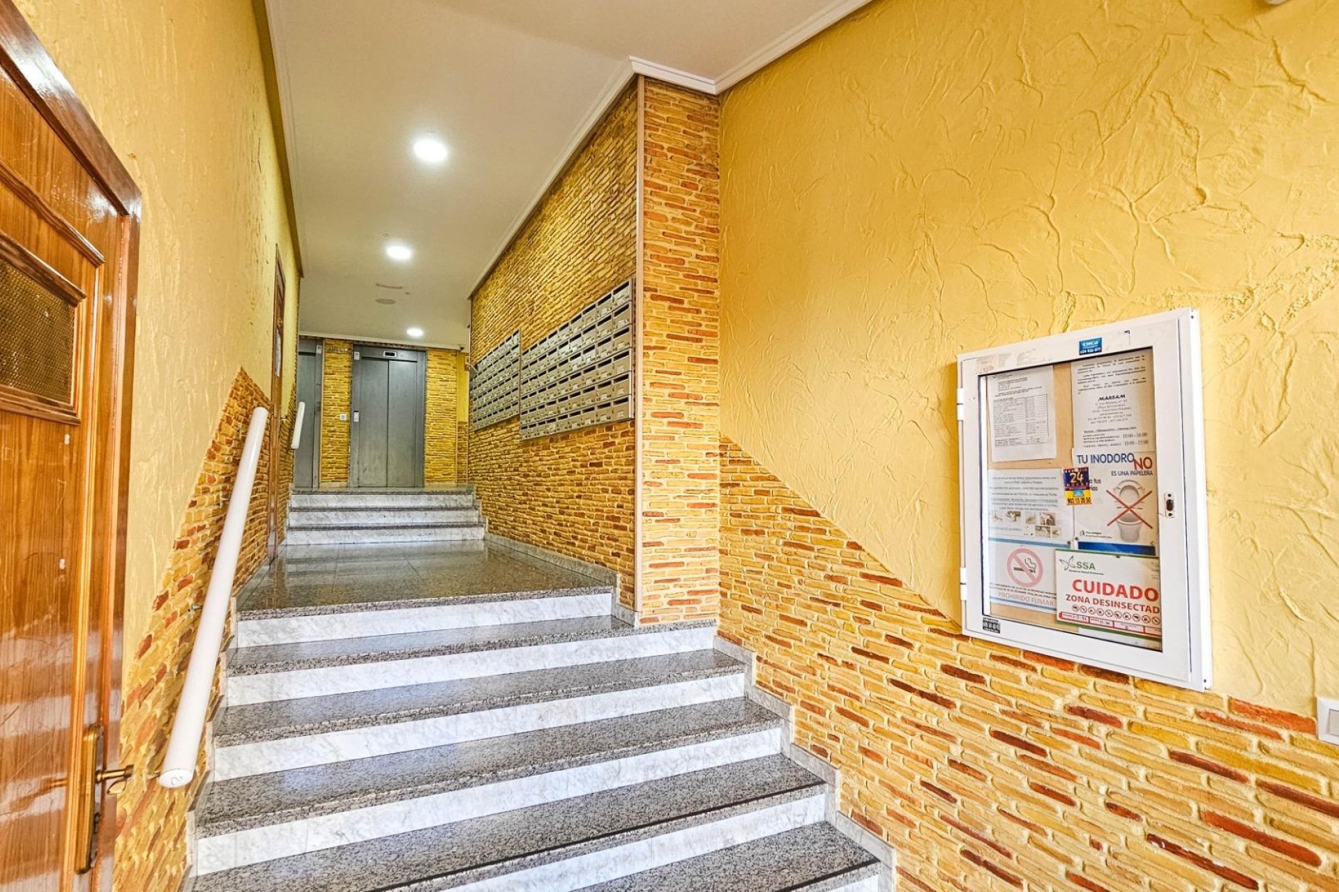 Wiederverkauf - Wohnung -
Torrevieja - Centro