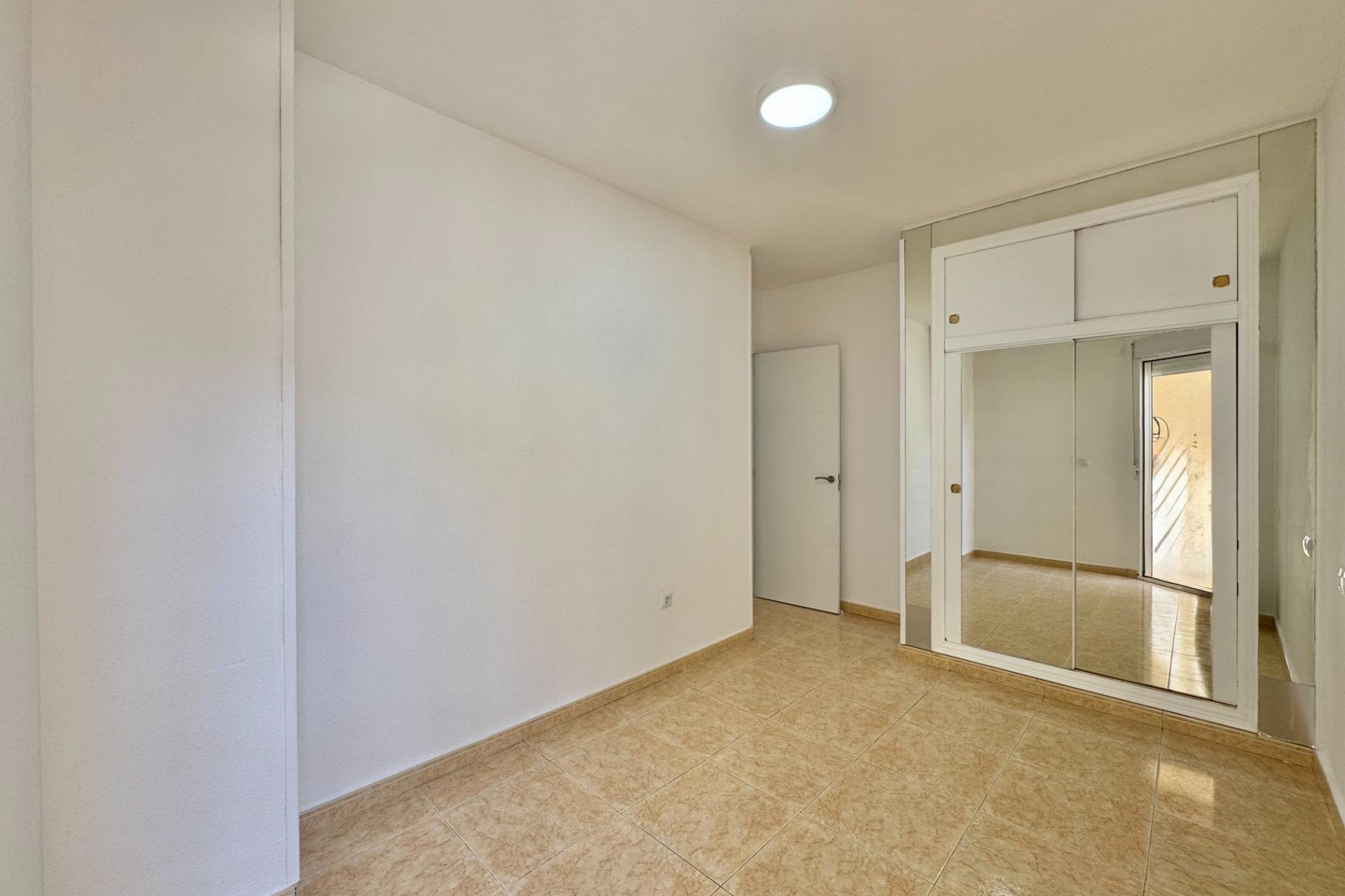 Wiederverkauf - Wohnung -
Torrevieja - Centro