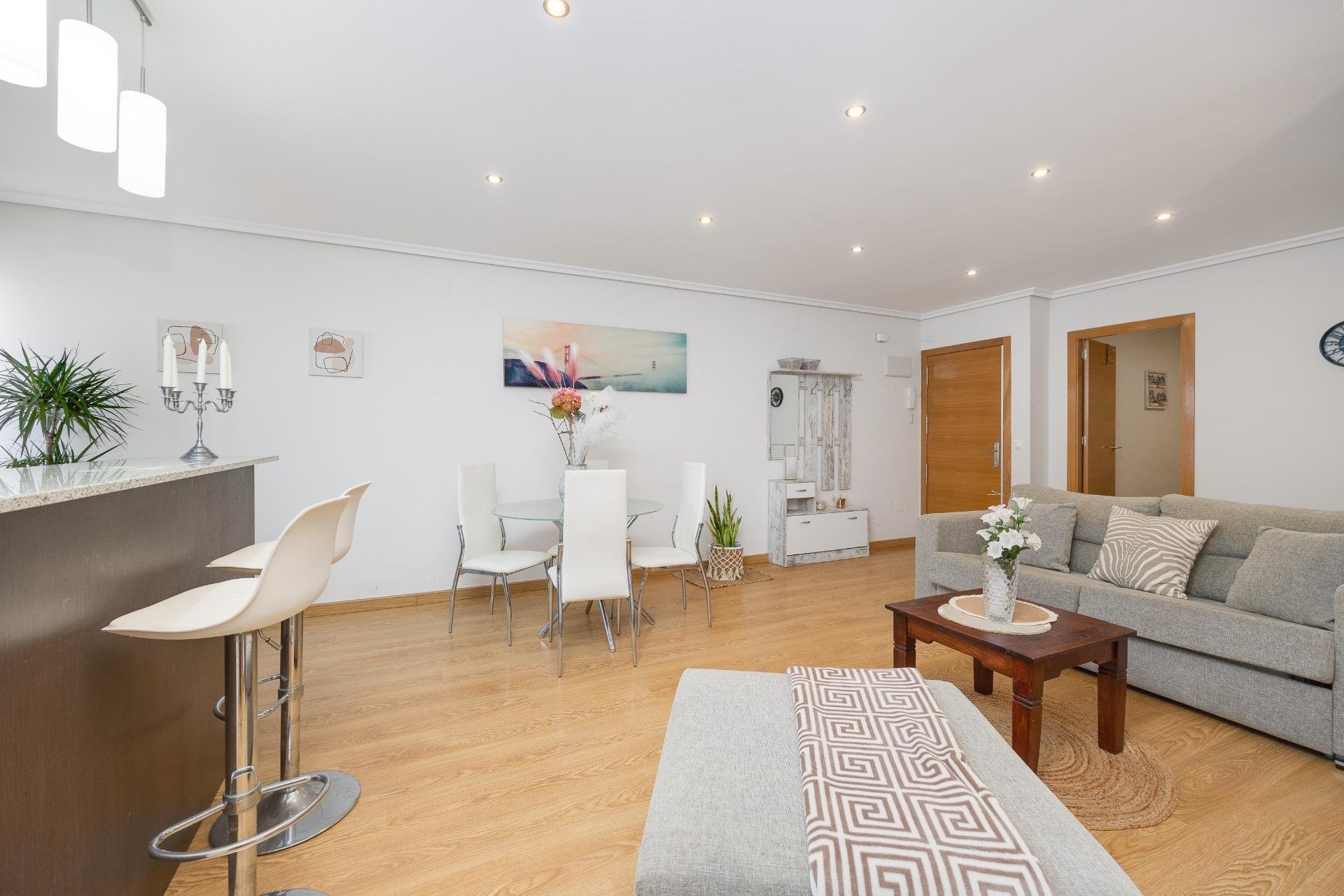 Wiederverkauf - Wohnung -
Torrevieja - Centro