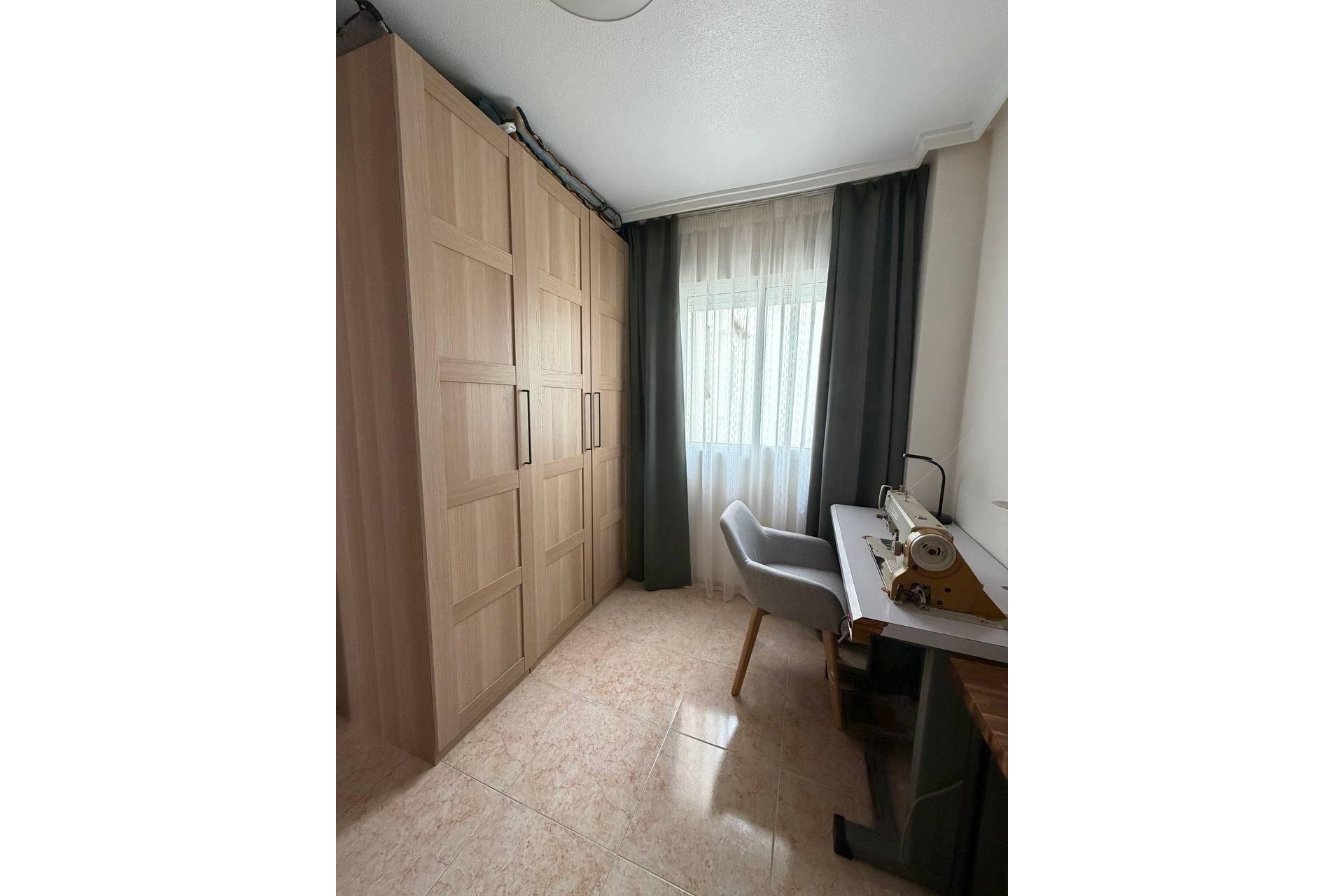 Wiederverkauf - Wohnung -
Torrevieja - Centro