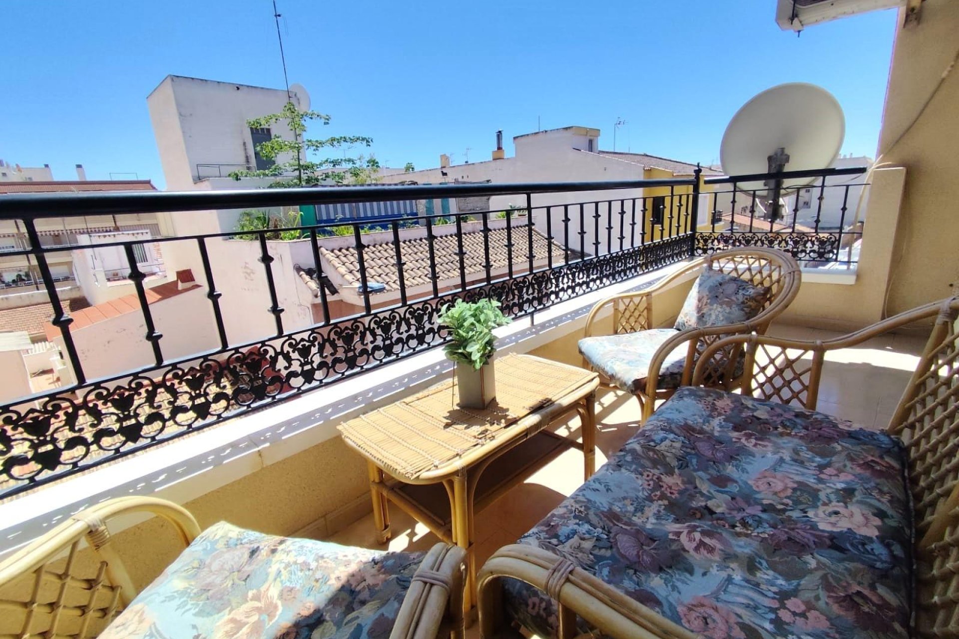 Wiederverkauf - Wohnung -
Torrevieja - Centro