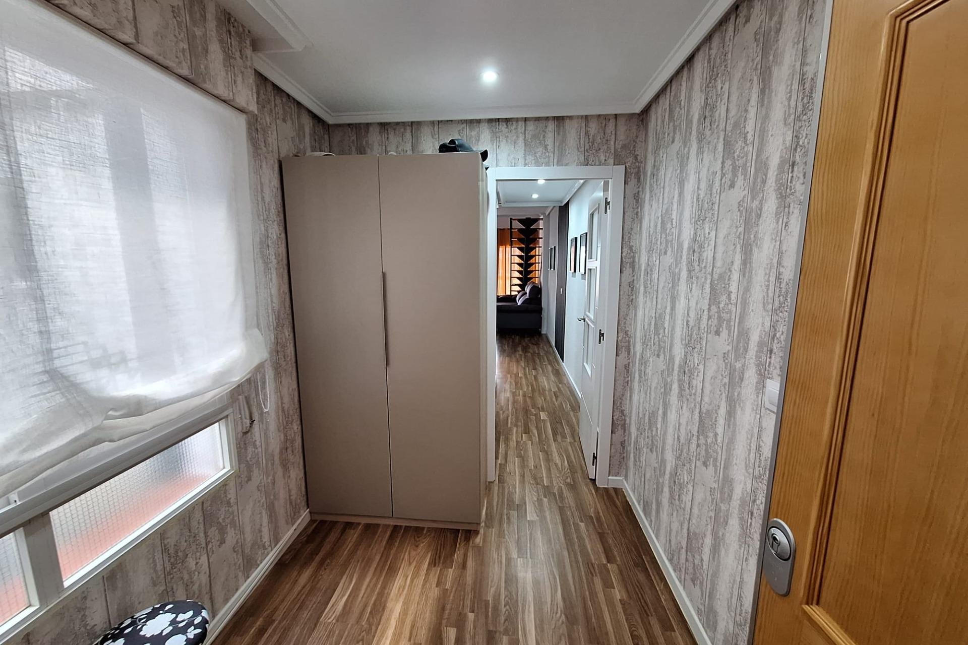 Wiederverkauf - Wohnung -
Torrevieja - Centro