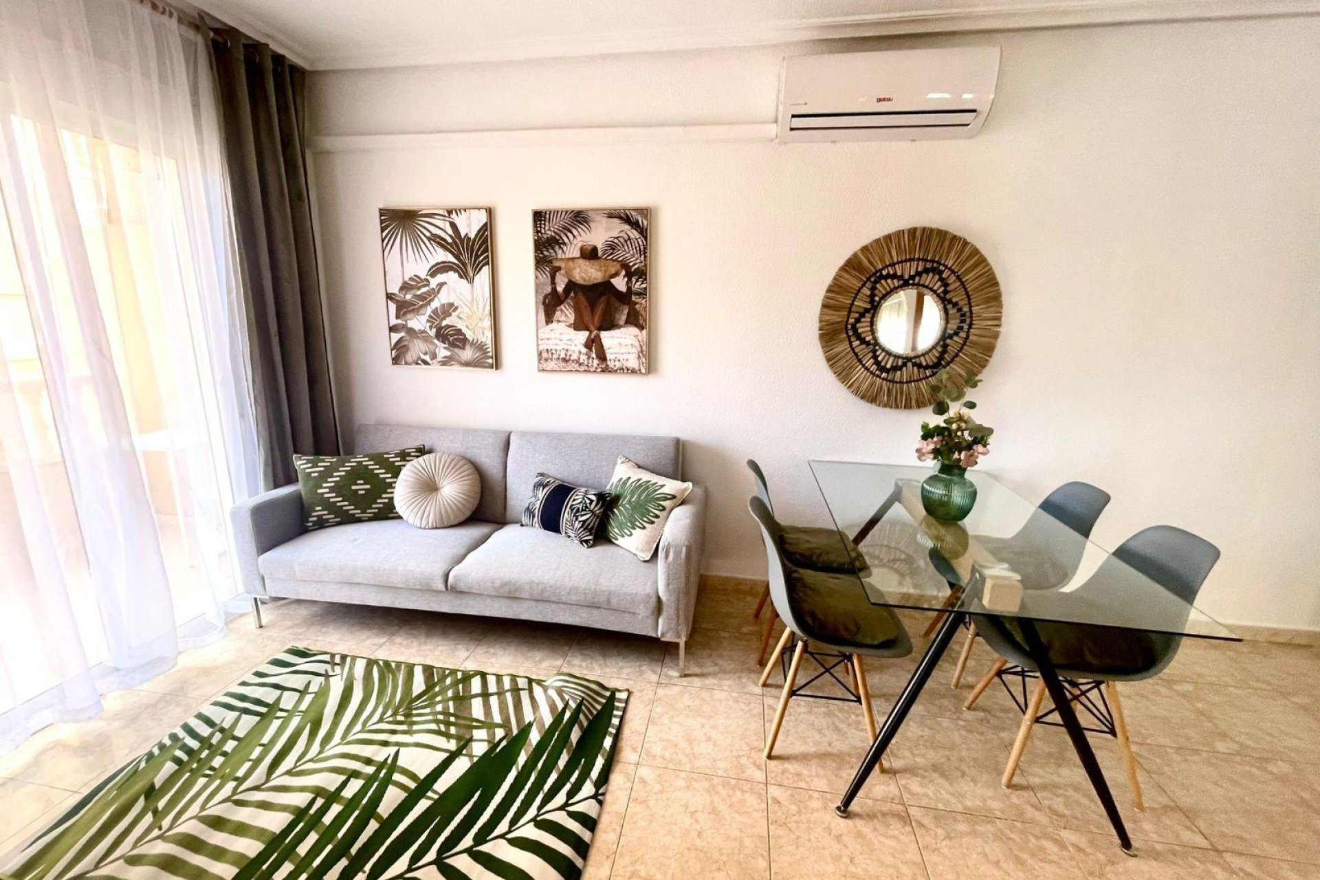 Wiederverkauf - Wohnung -
Torrevieja - Centro