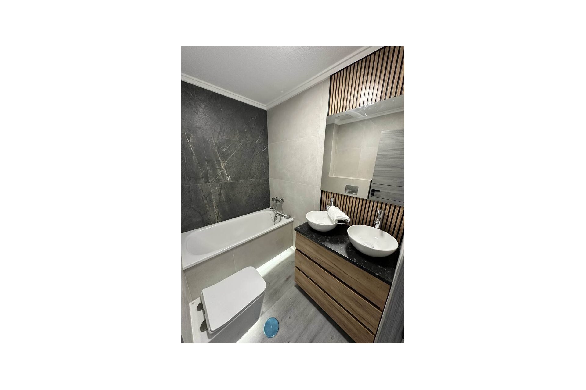 Wiederverkauf - Wohnung -
Torrevieja - Centro