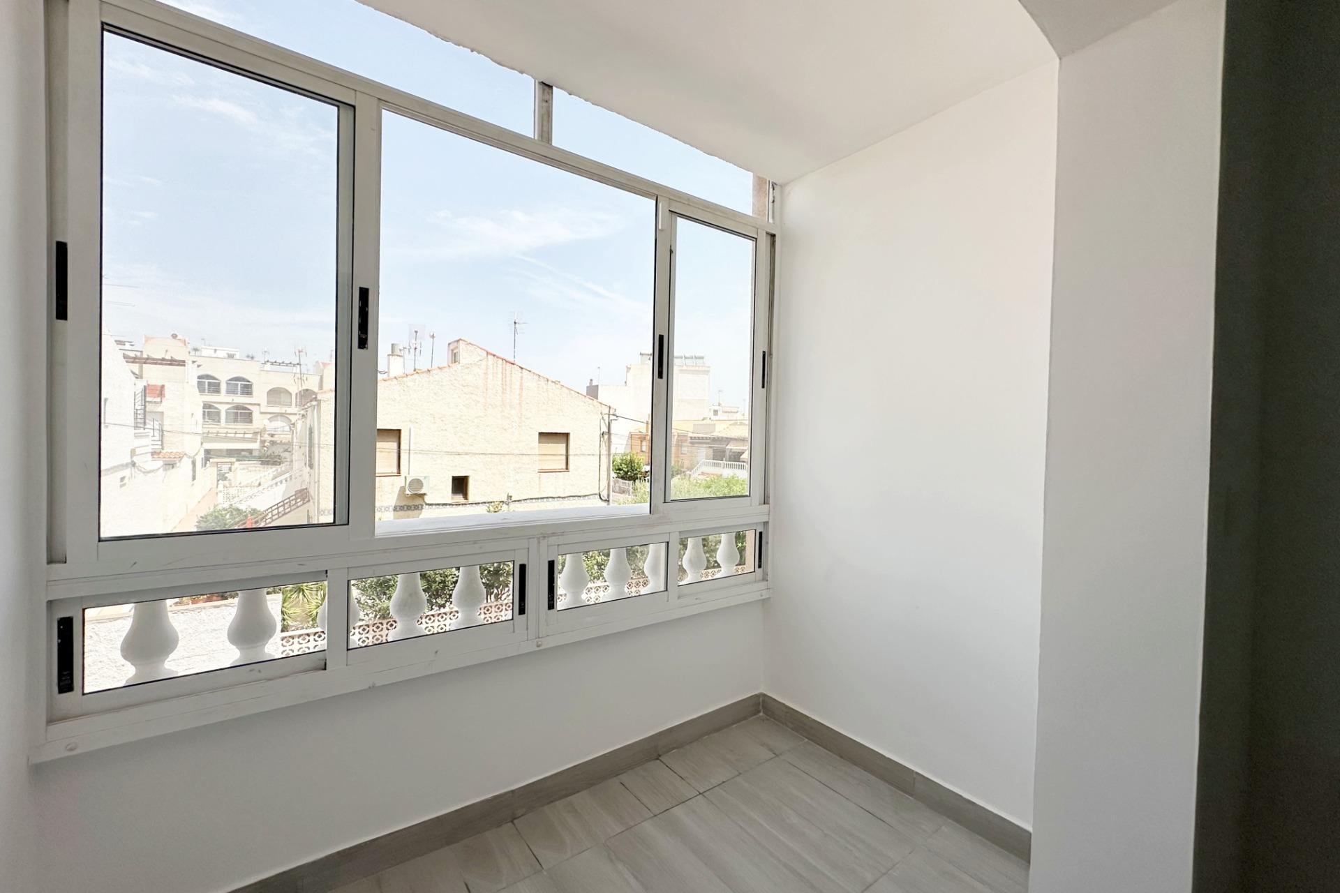 Wiederverkauf - Wohnung -
Torrevieja - Centro